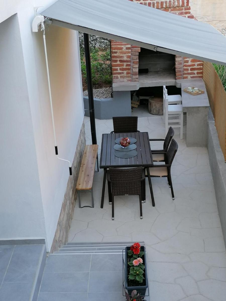 Photo 42