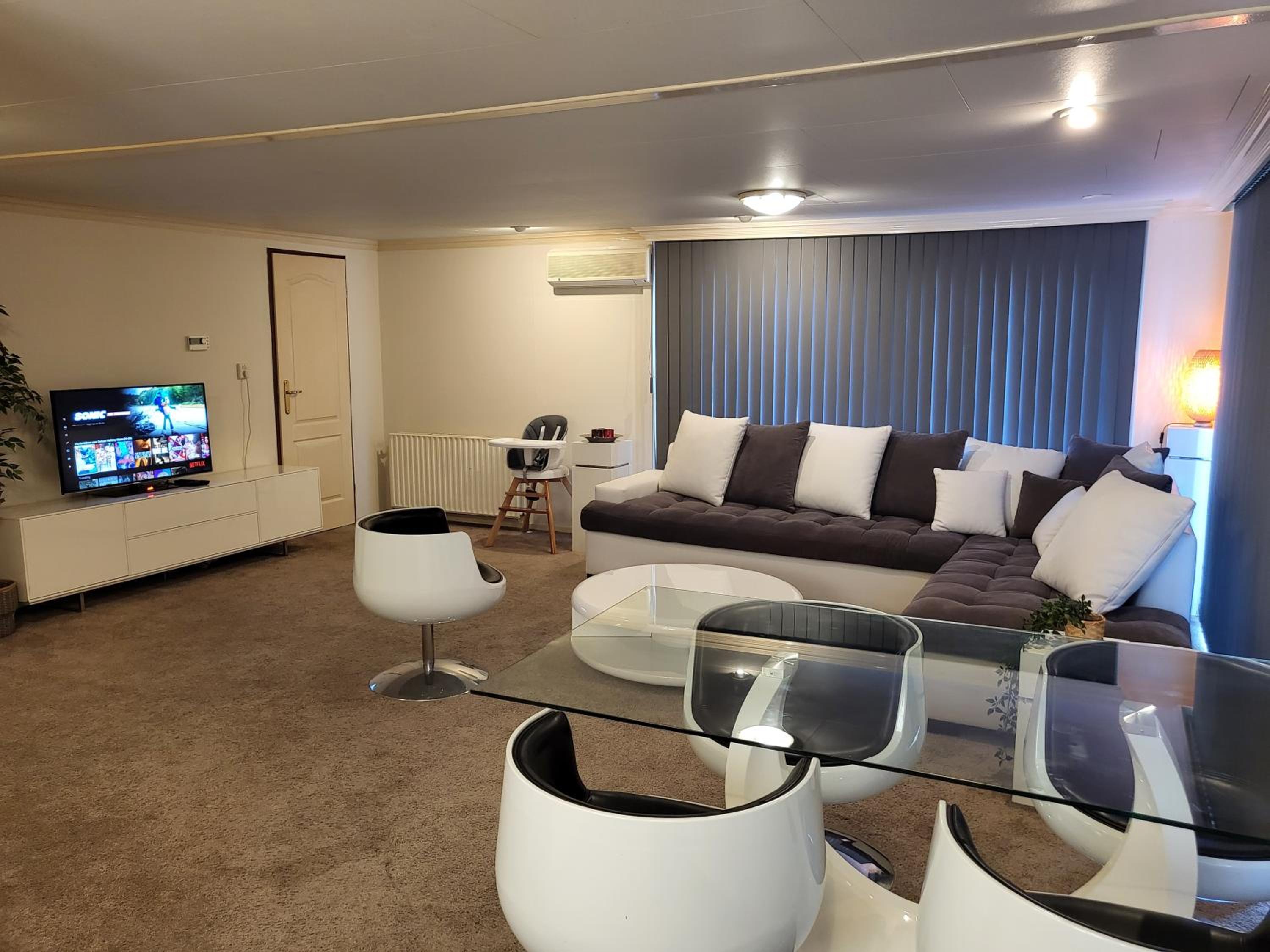 Deluxe Holiday Home view 3