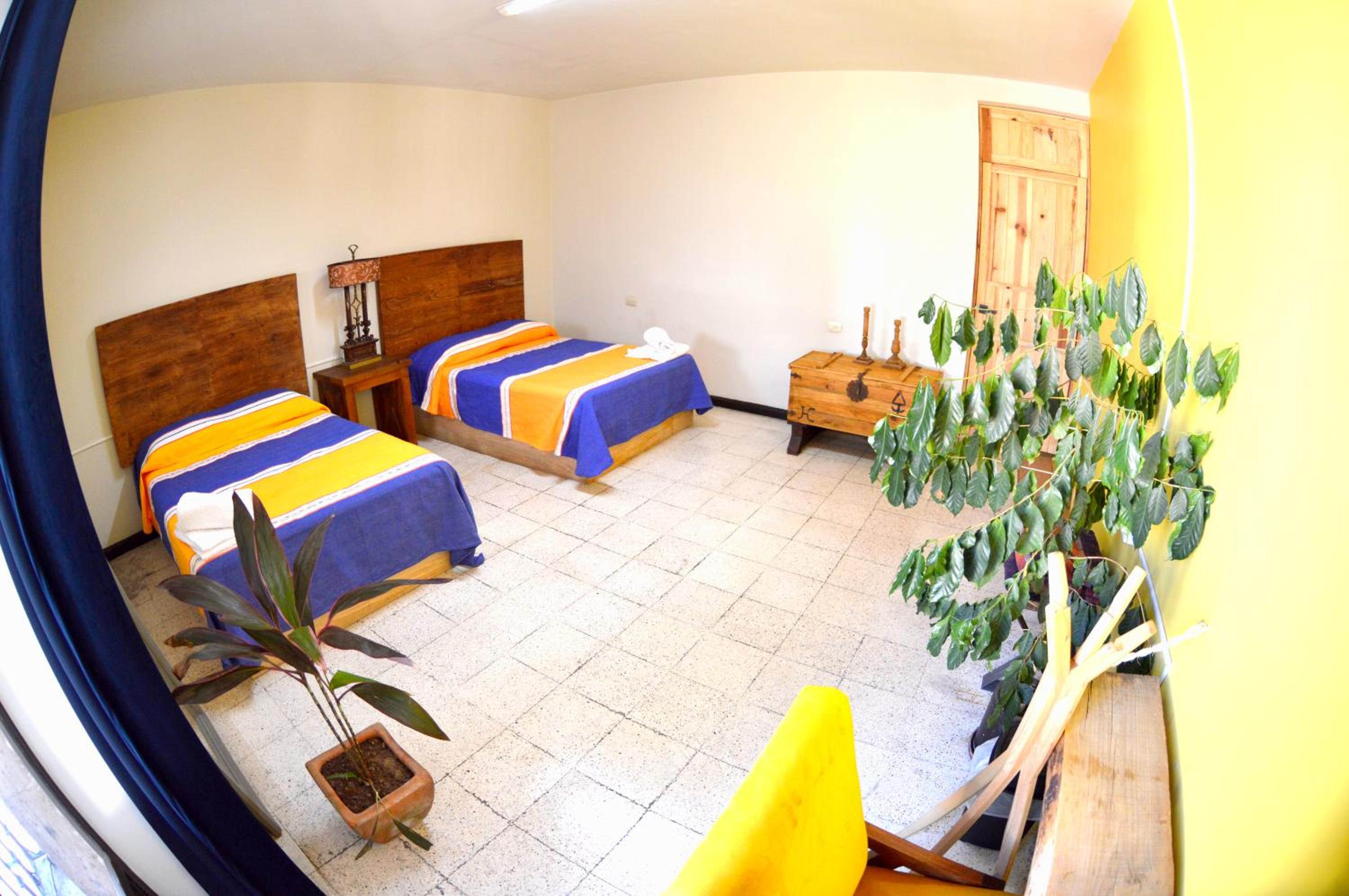 Vivir Bonito Hostal - Property Image 5
