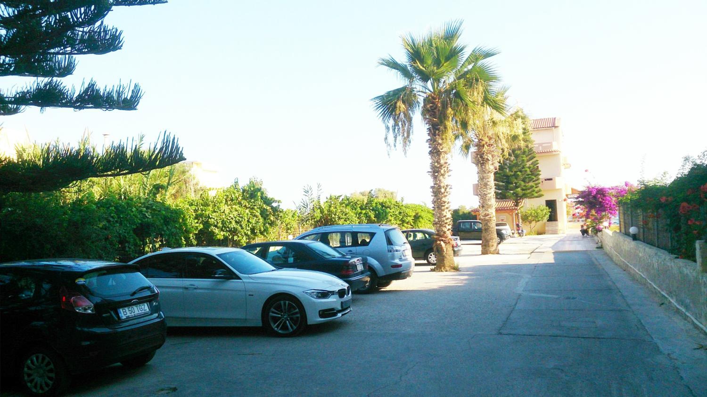 Frank Apartments