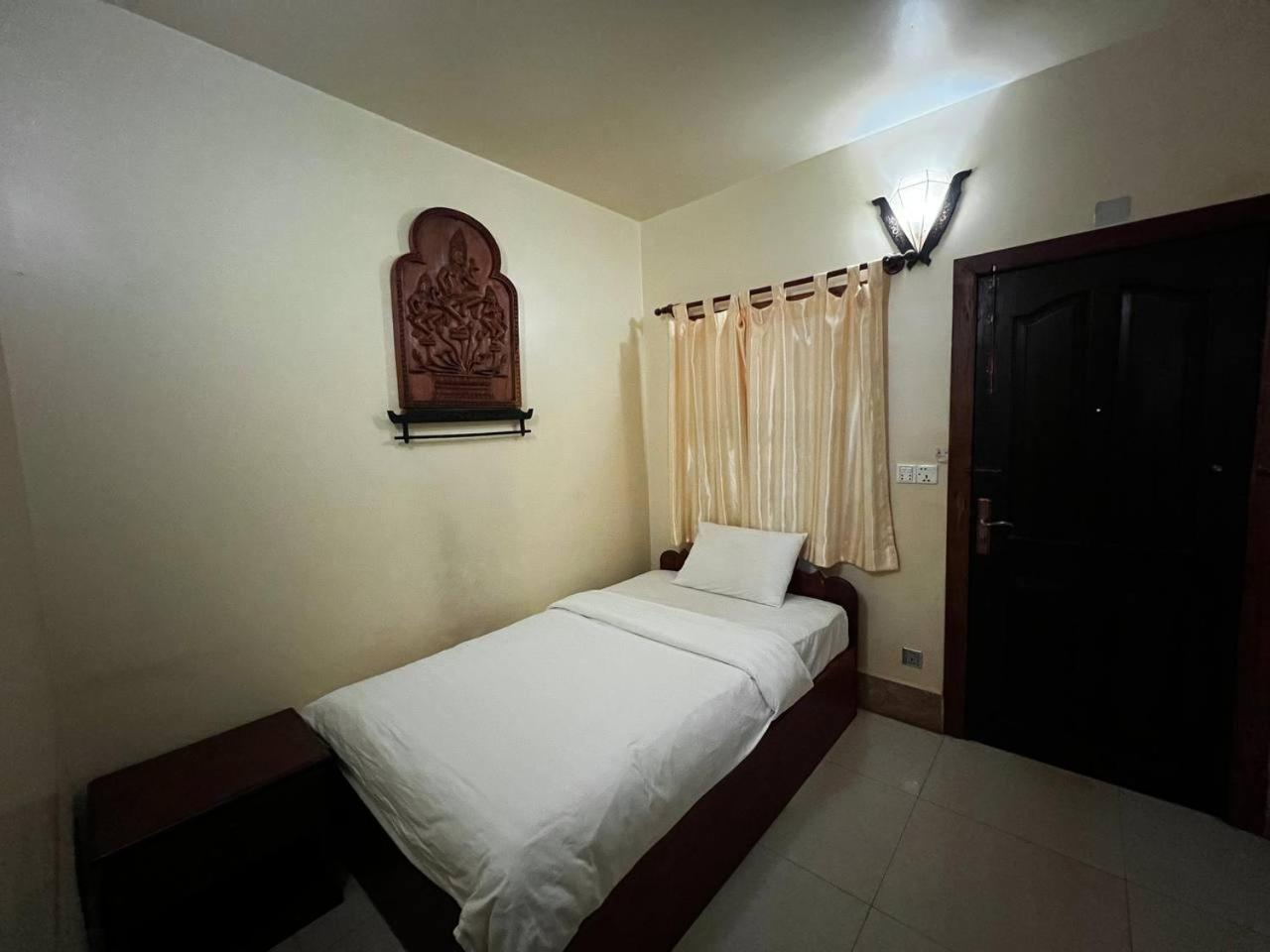 Shining Angkor Apartment Hotel