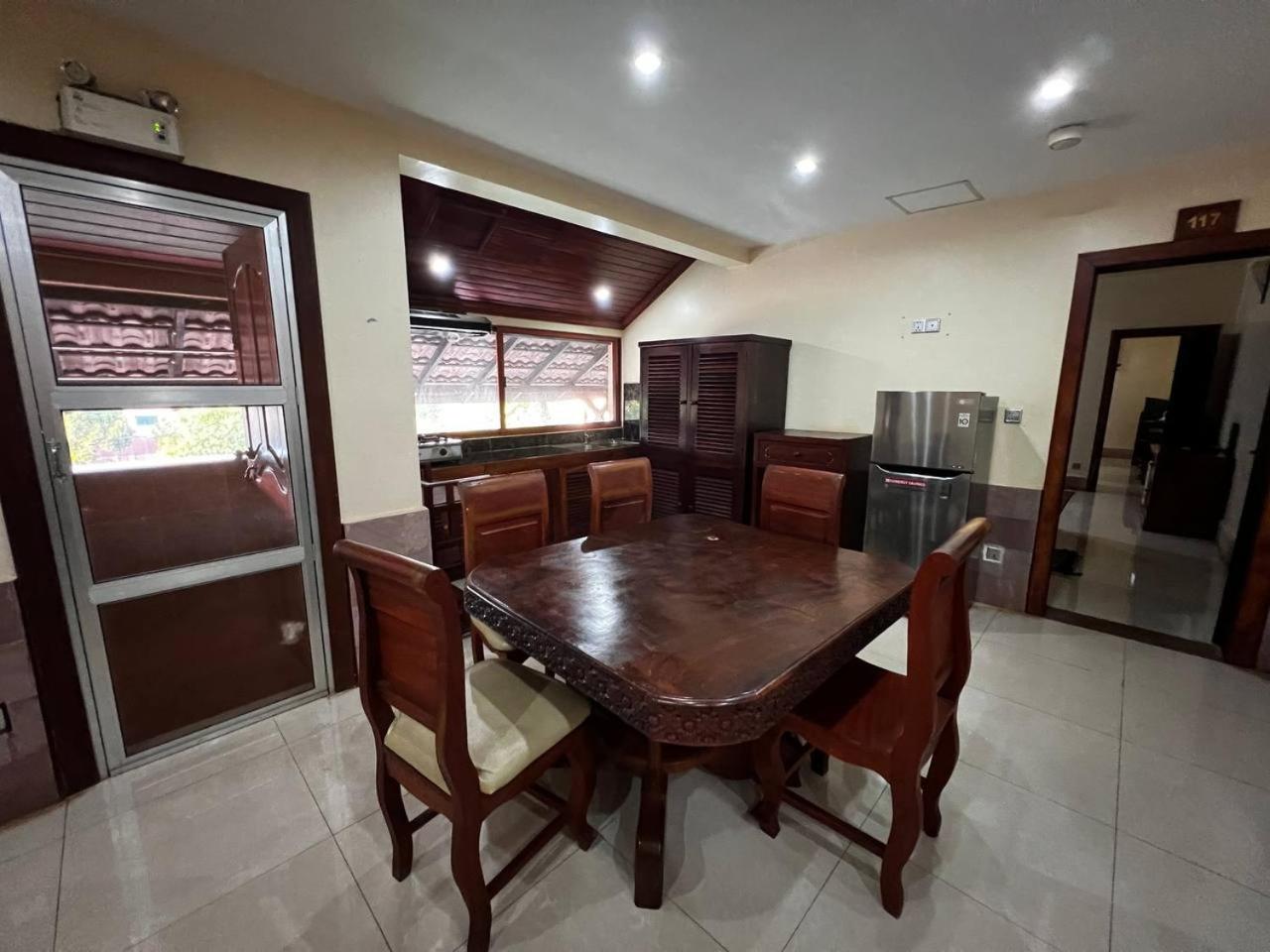 Shining Angkor Apartment Hotel
