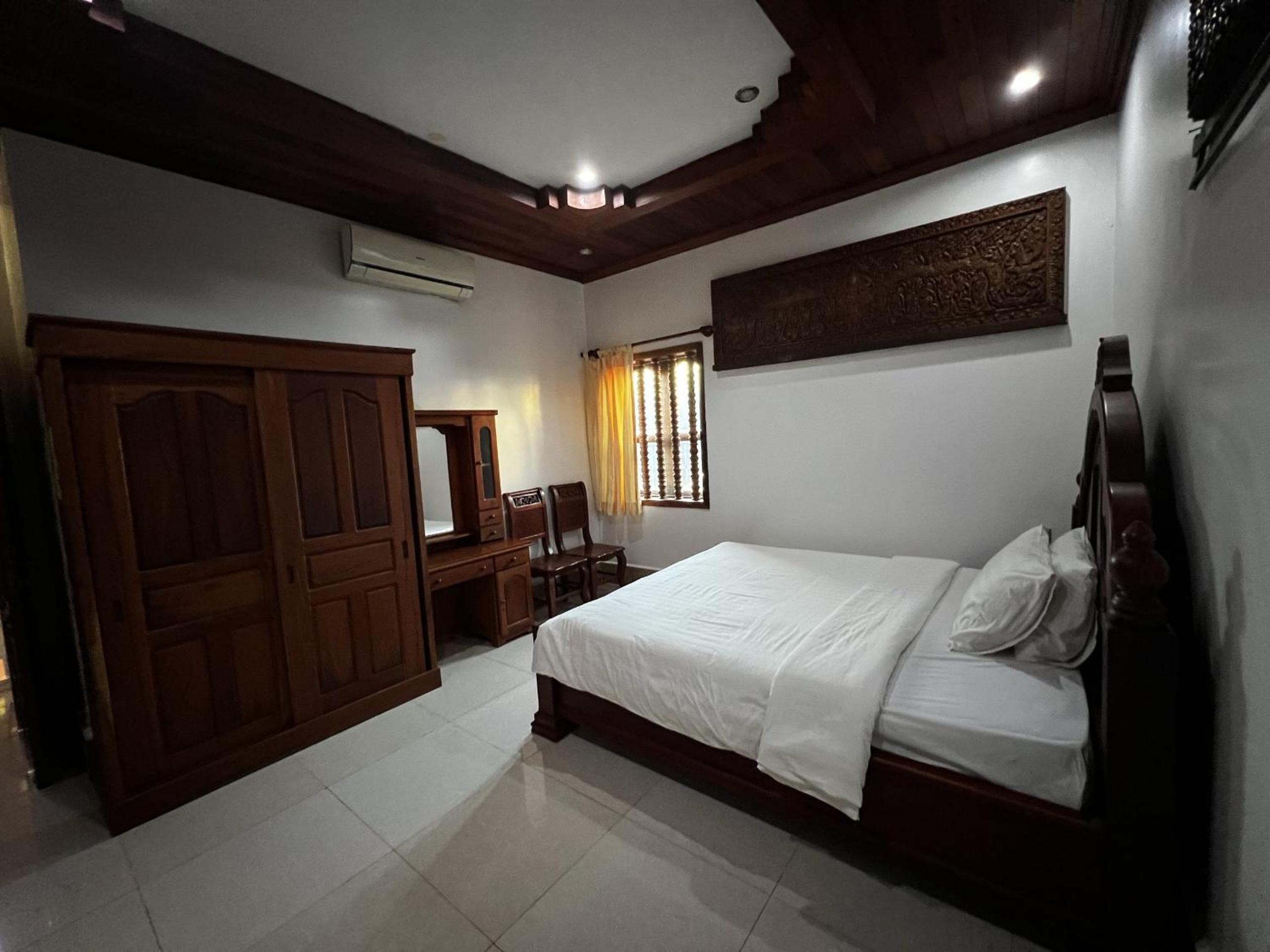Shining Angkor Apartment Hotel