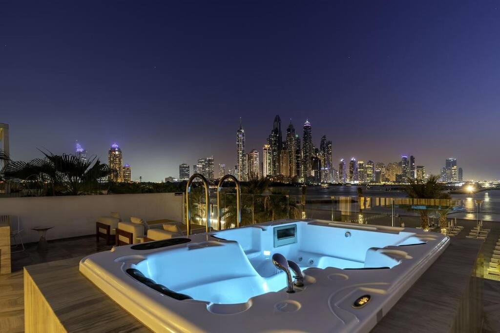 Five Palm Luxury Beach Villa with Private Pool, Panoramic Views, and Jacuzzi