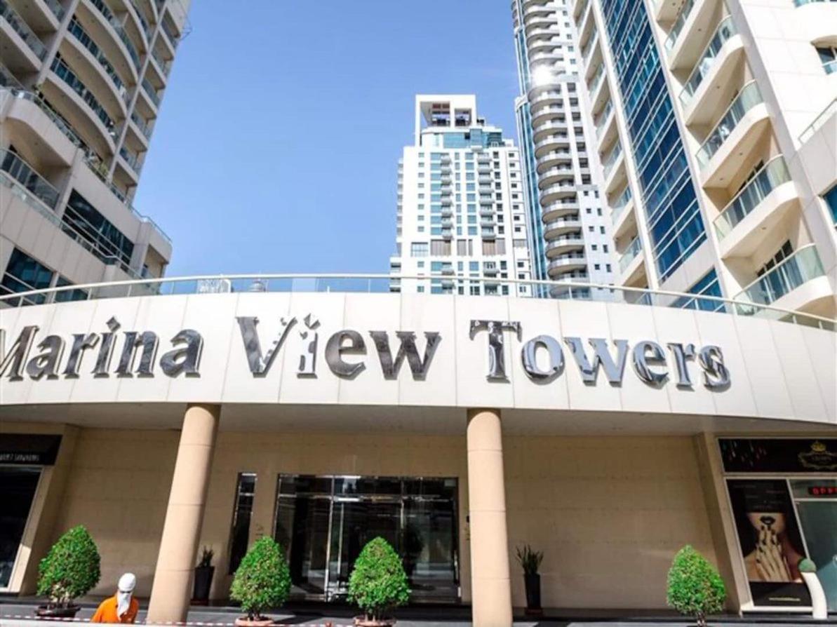 Beautiful Marina Views One Bedroom Apartment with two balconies