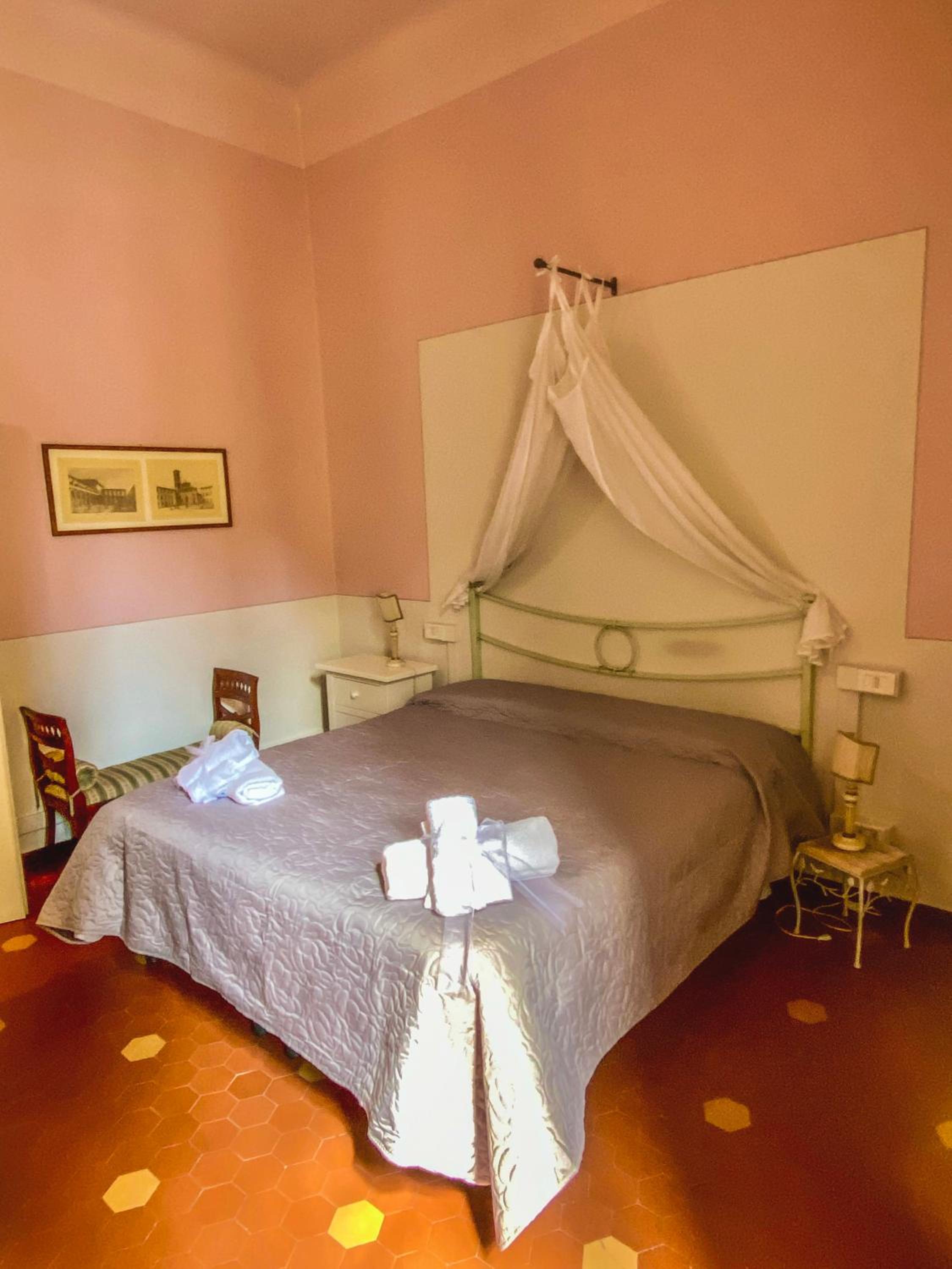 Guest House Santa Giustina Lucca Centro Storico