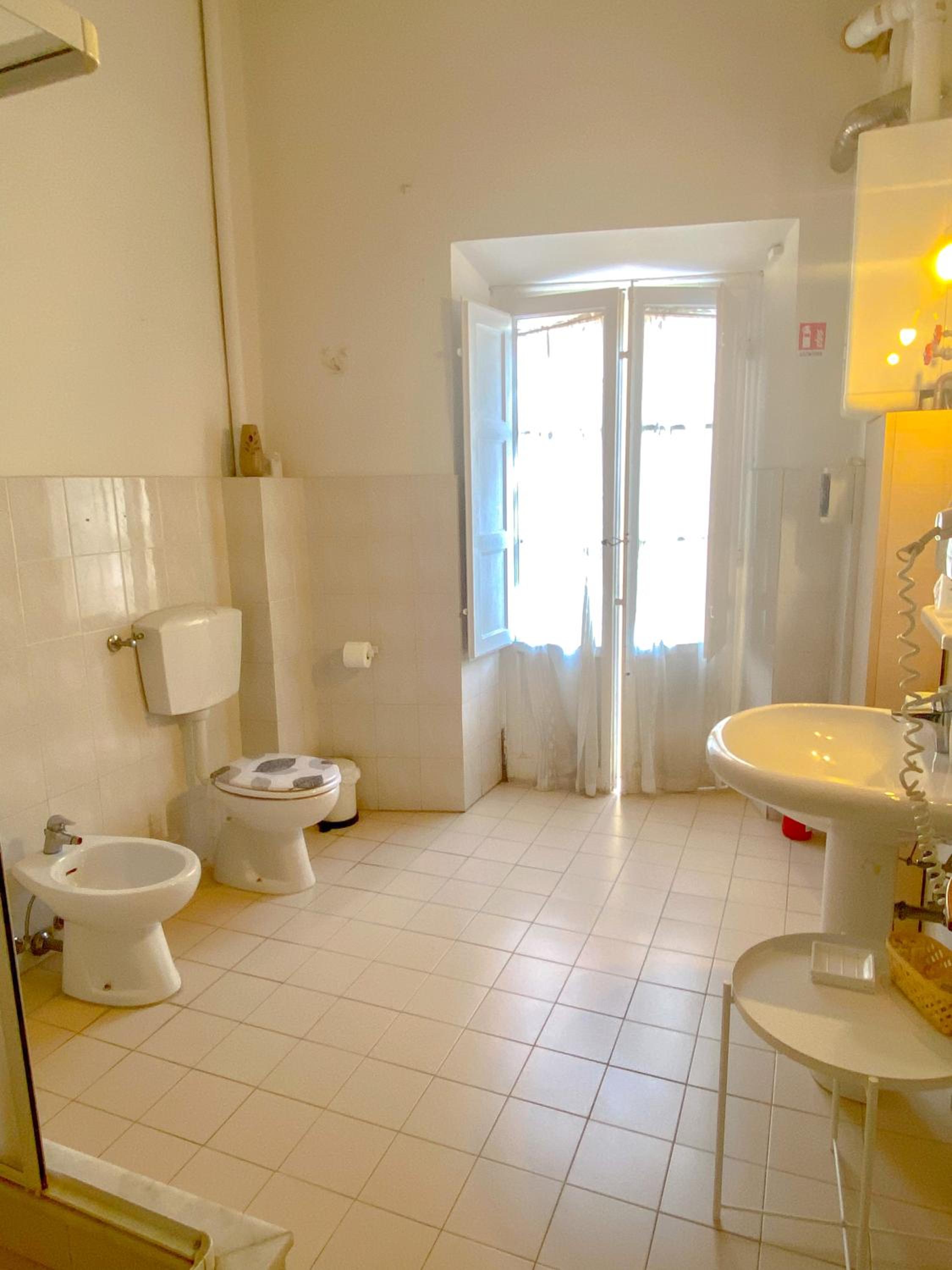 Guest House Santa Giustina Lucca Centro Storico photo 4