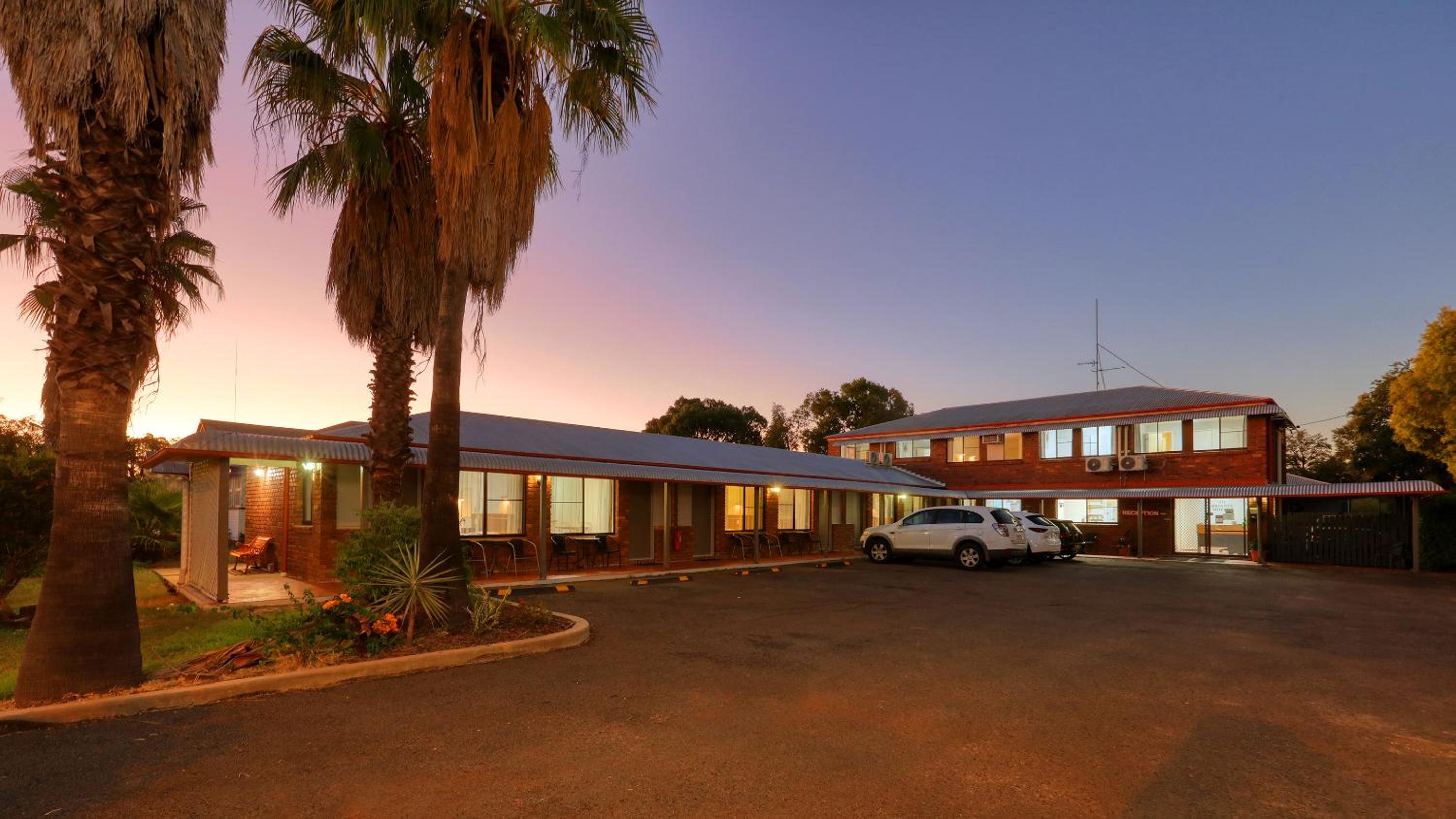 Bryants Motel Roma view 2
