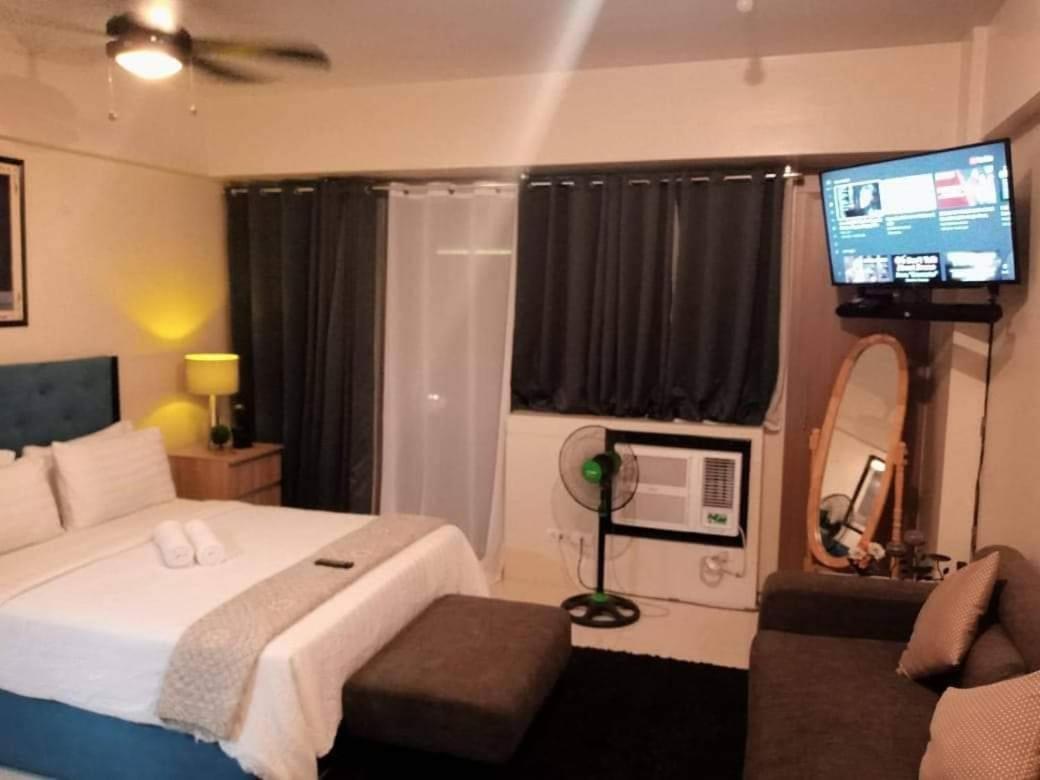 Budget Apartment Manila across Manila Airport T3 view 5