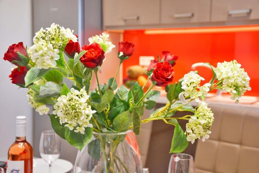 Hotel Alikes del old - Image 1