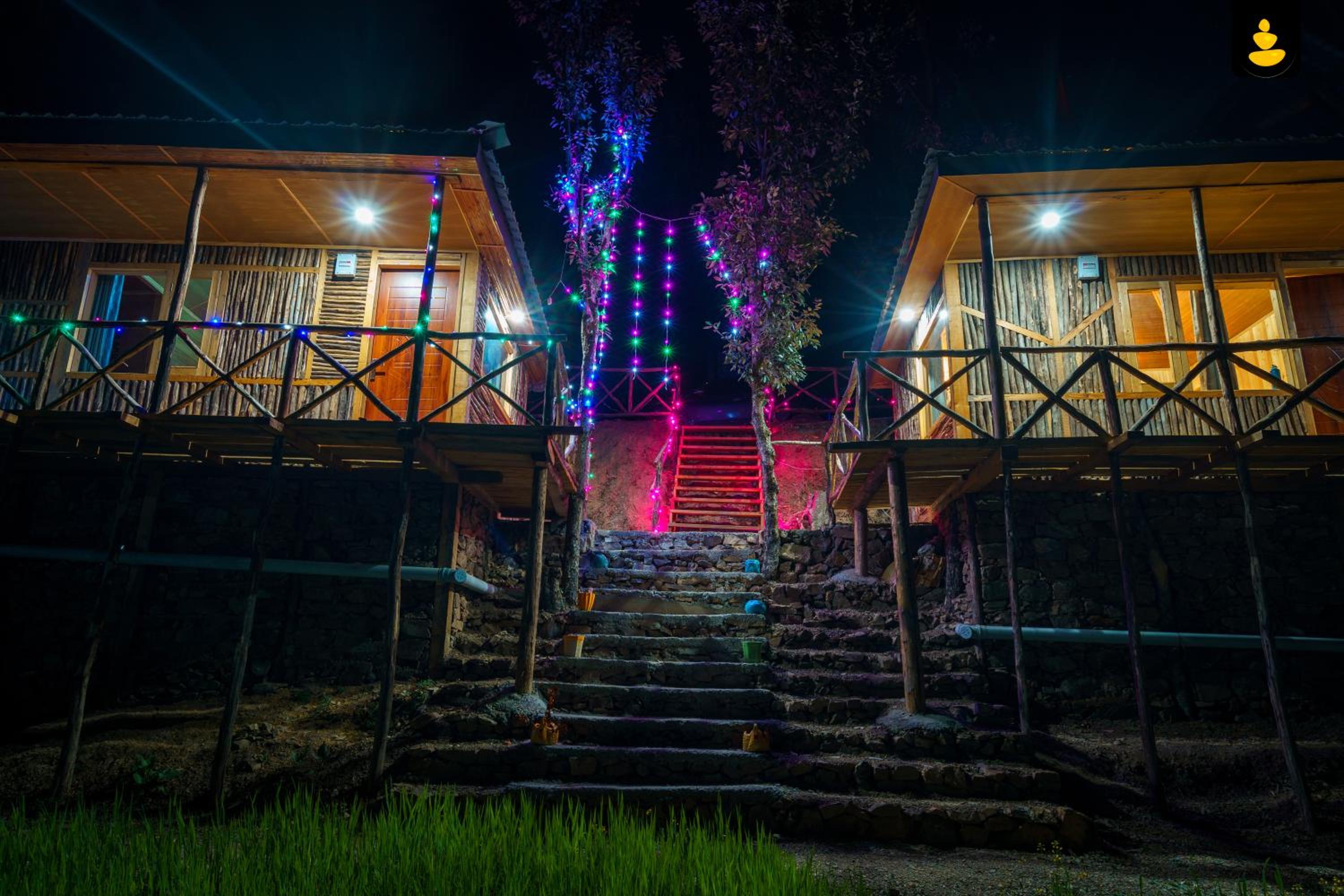 LivingStone Shimla Jungle Stay