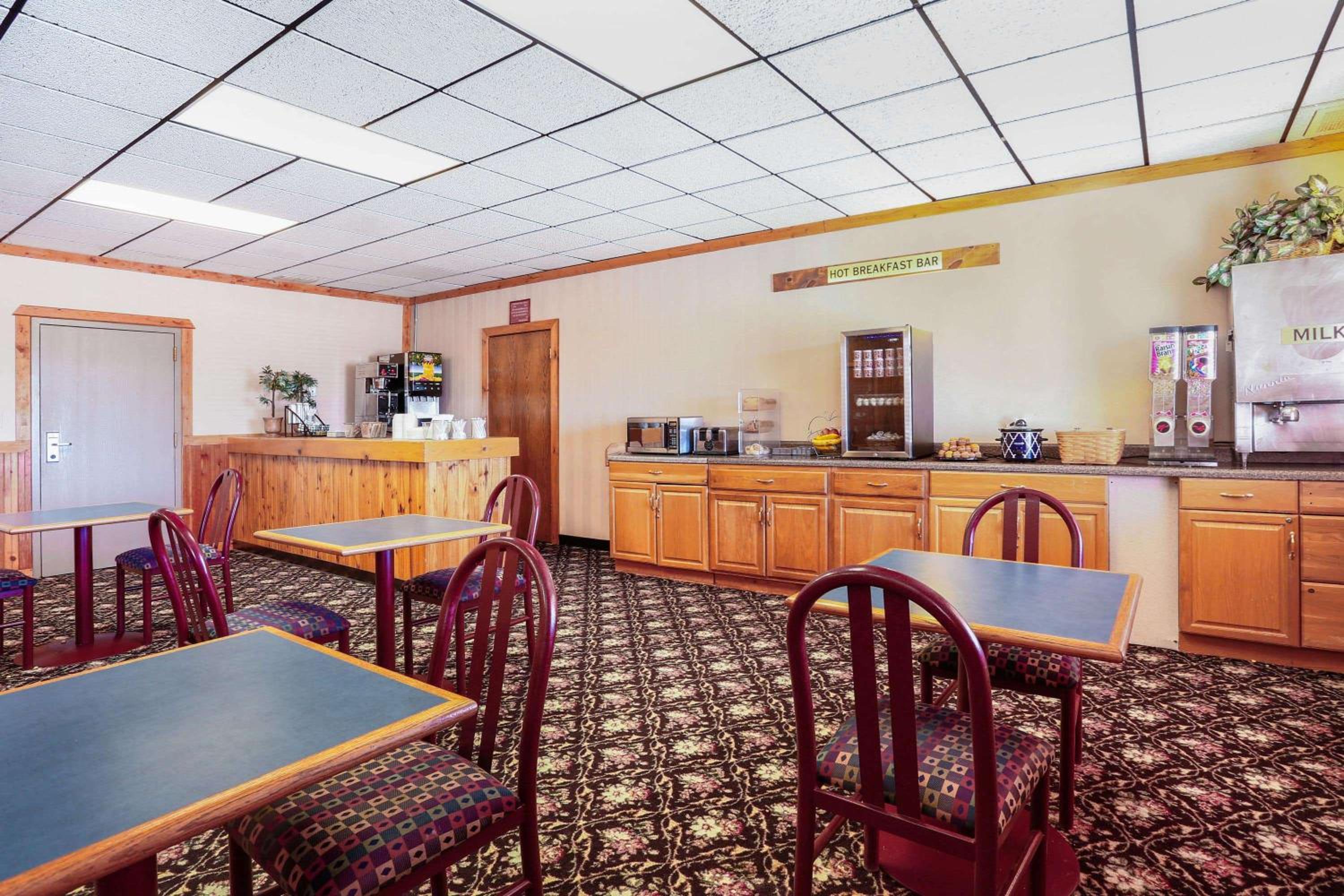 Howard Johnson by Wyndham Helena view 3