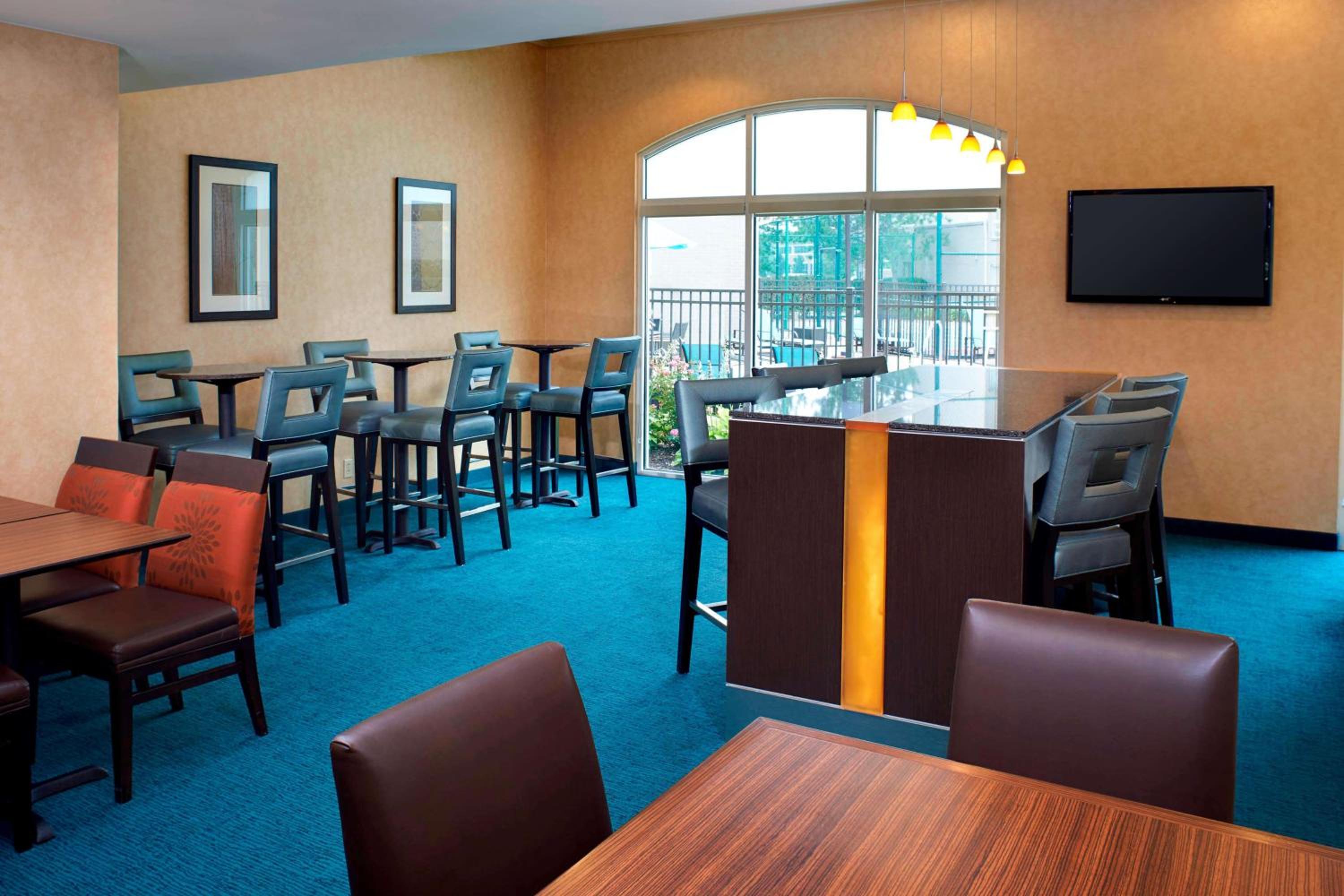 Detroit Vacations - Sonesta ES Suites Detroit Warren - Property Image 4