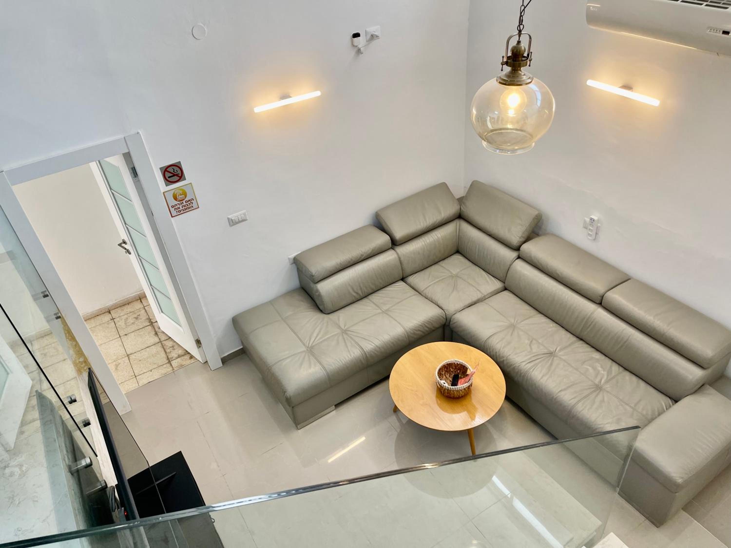 OASIS GALLERY view 3