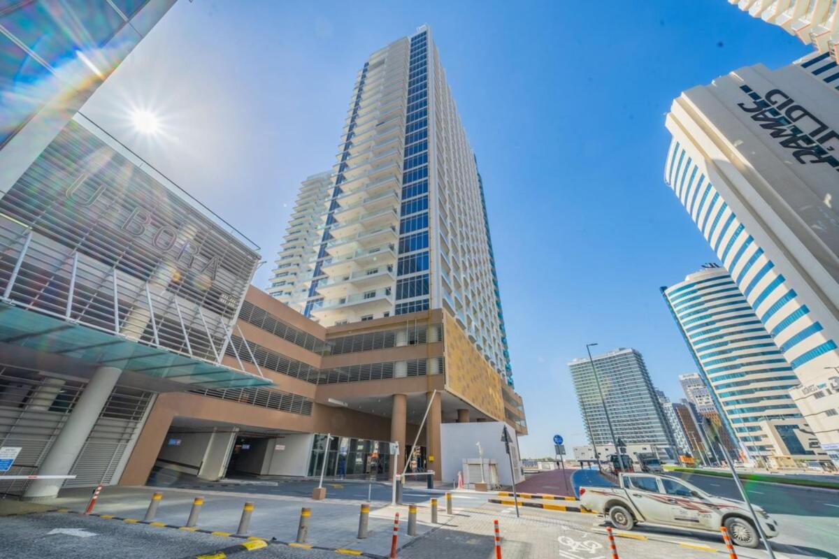 GuestReady - Velvet Clouds in Business Bay