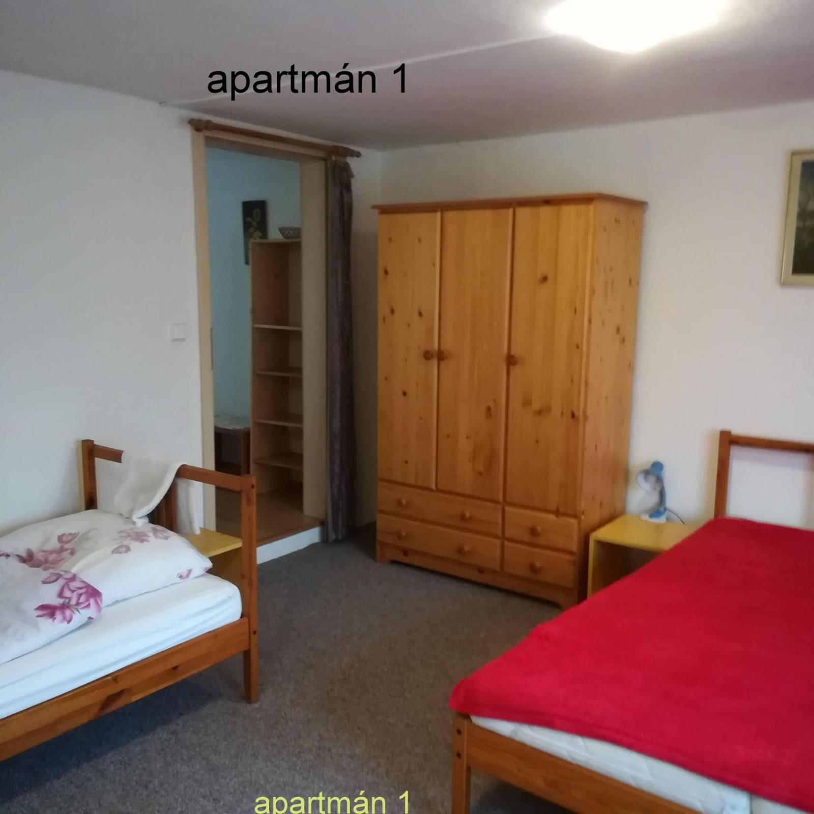 Photo 33