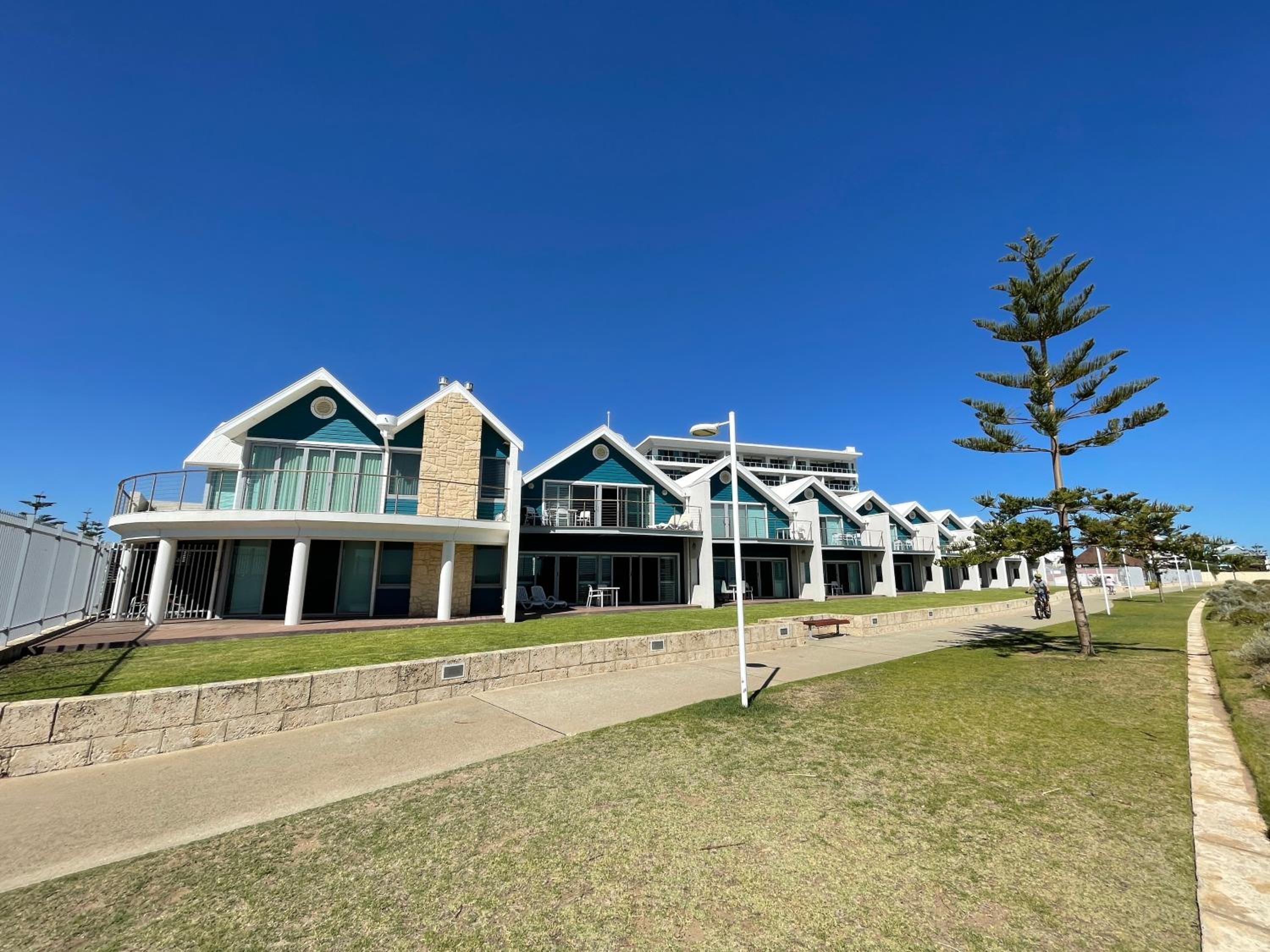 Hotel Beachside Villa 7.1 - Image 1