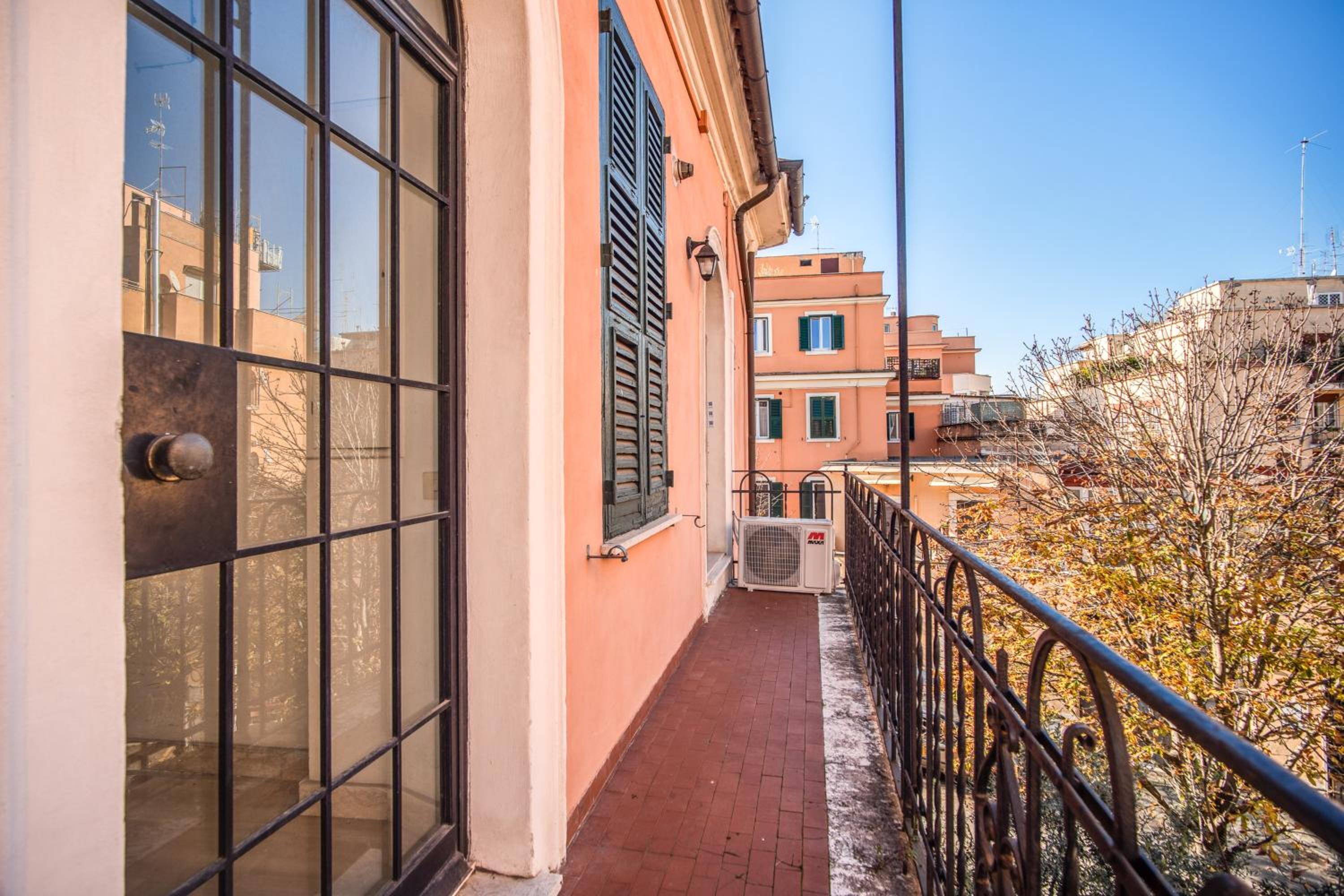 Quiet flat near Circo Massimo, FAO & Caracalla