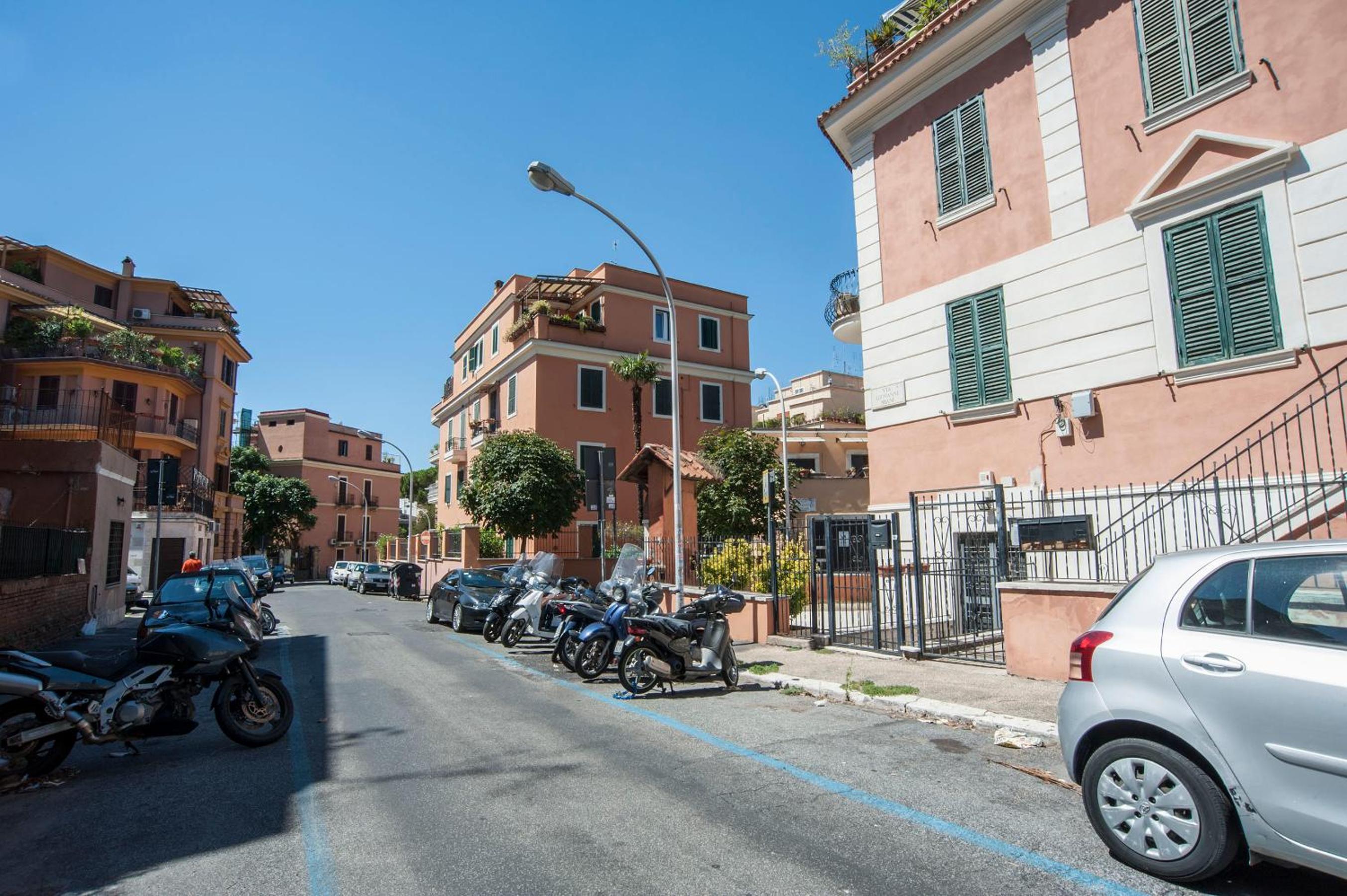 Quiet flat near Circo Massimo, FAO & Caracalla