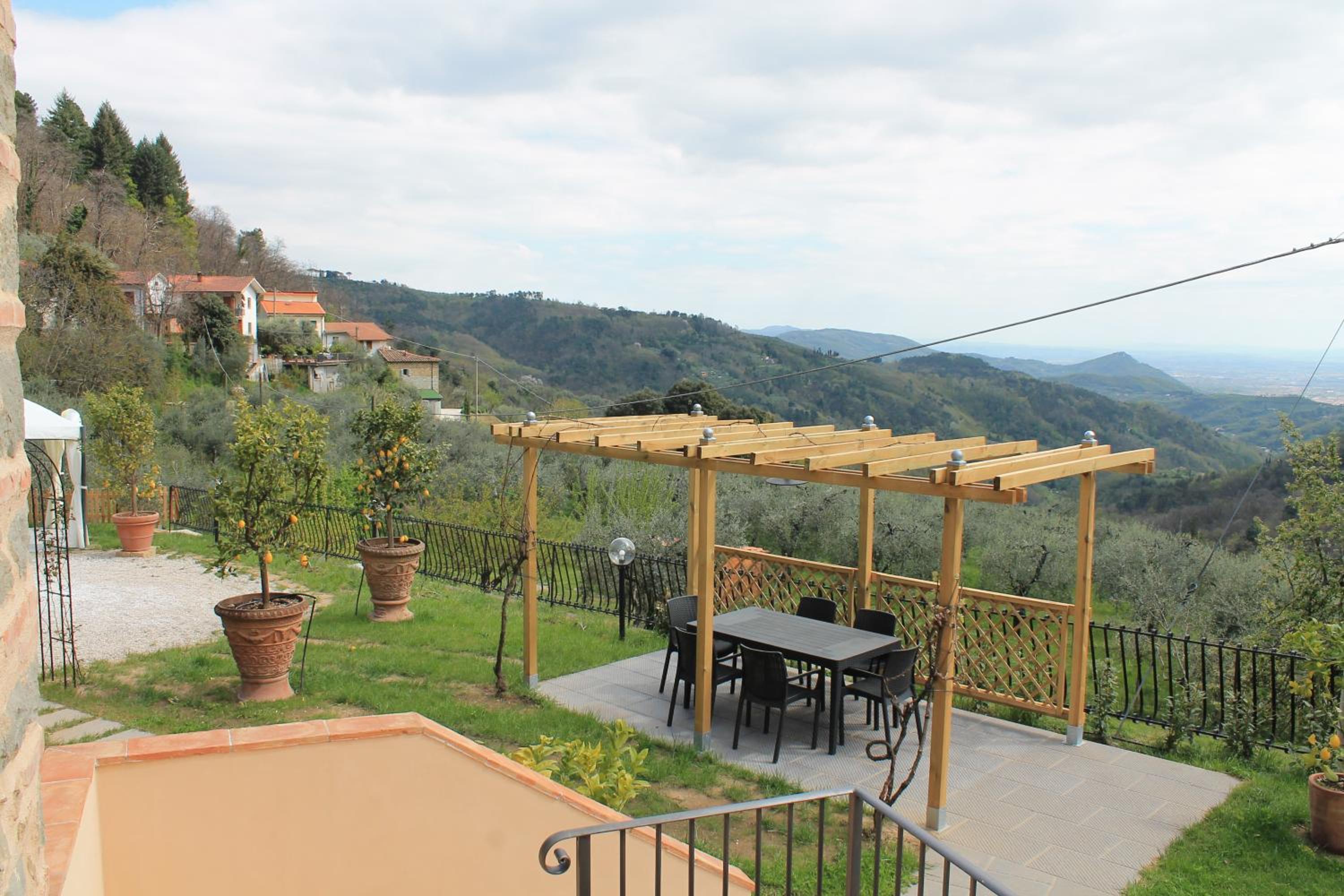ShaLeo Holiday Home view 5