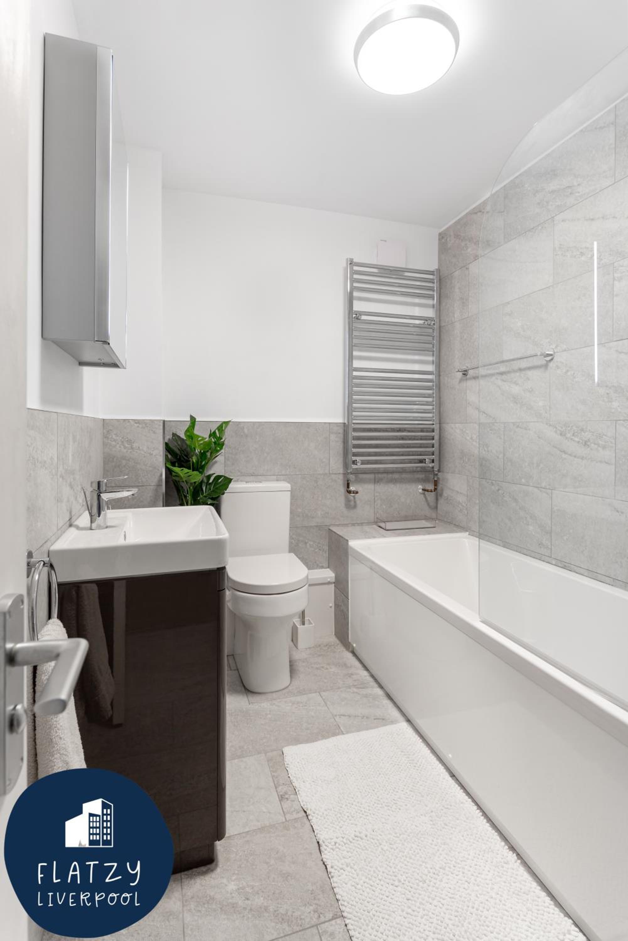 FLATZY - Quiet Sefton Park Luxury Apartment view 4