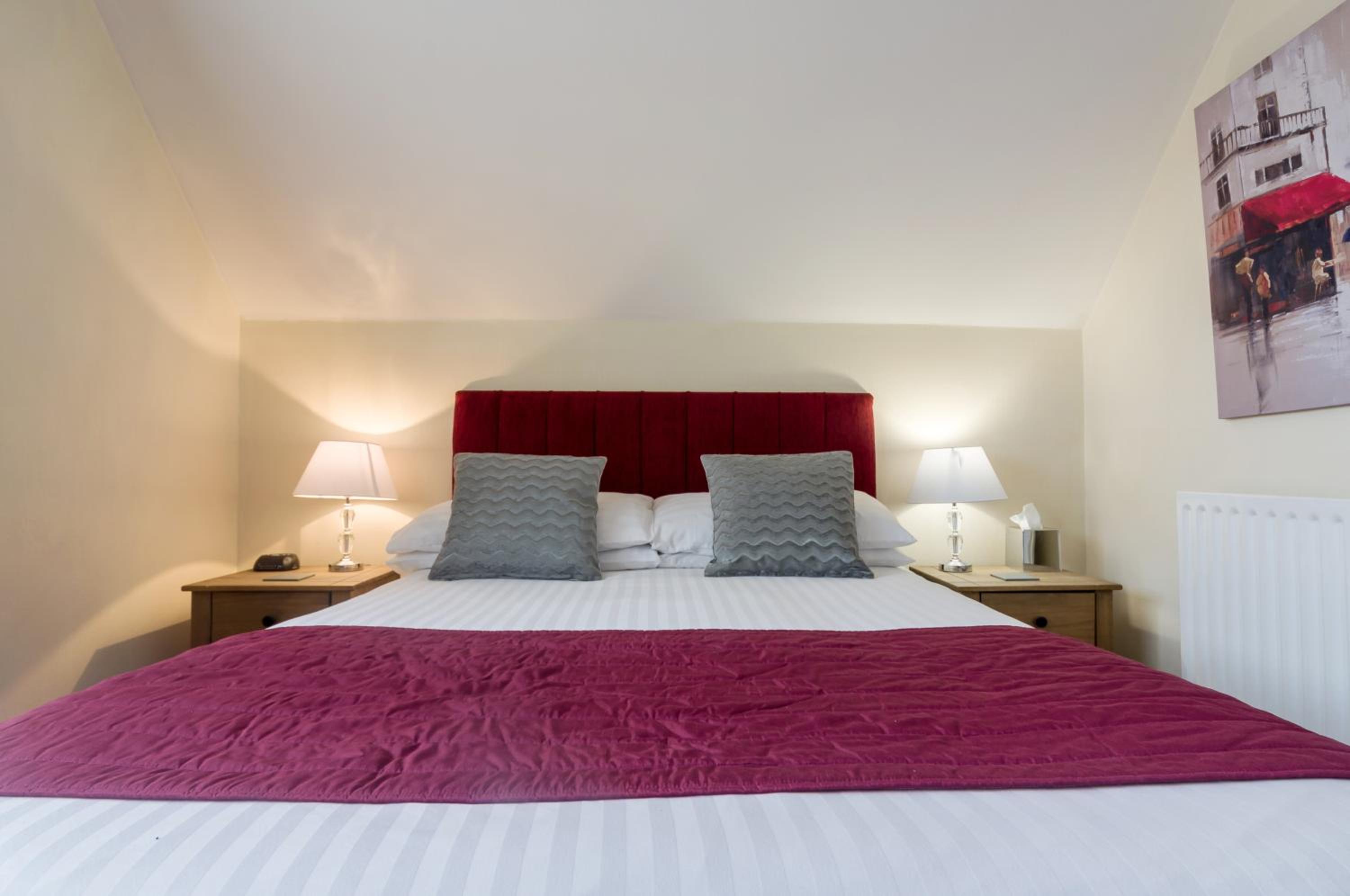Stoneleigh Hotel view 2
