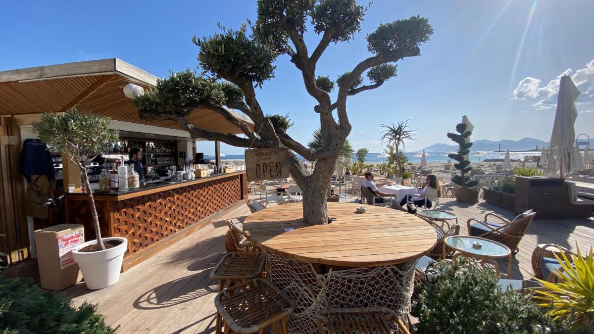 Cannes, Magnifique T2 Villa vue mer, piscine, garage photo 5