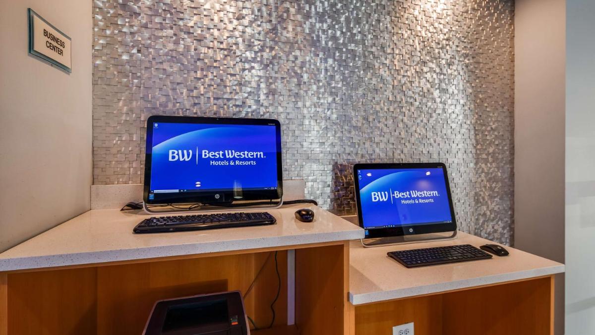 hotel reception
