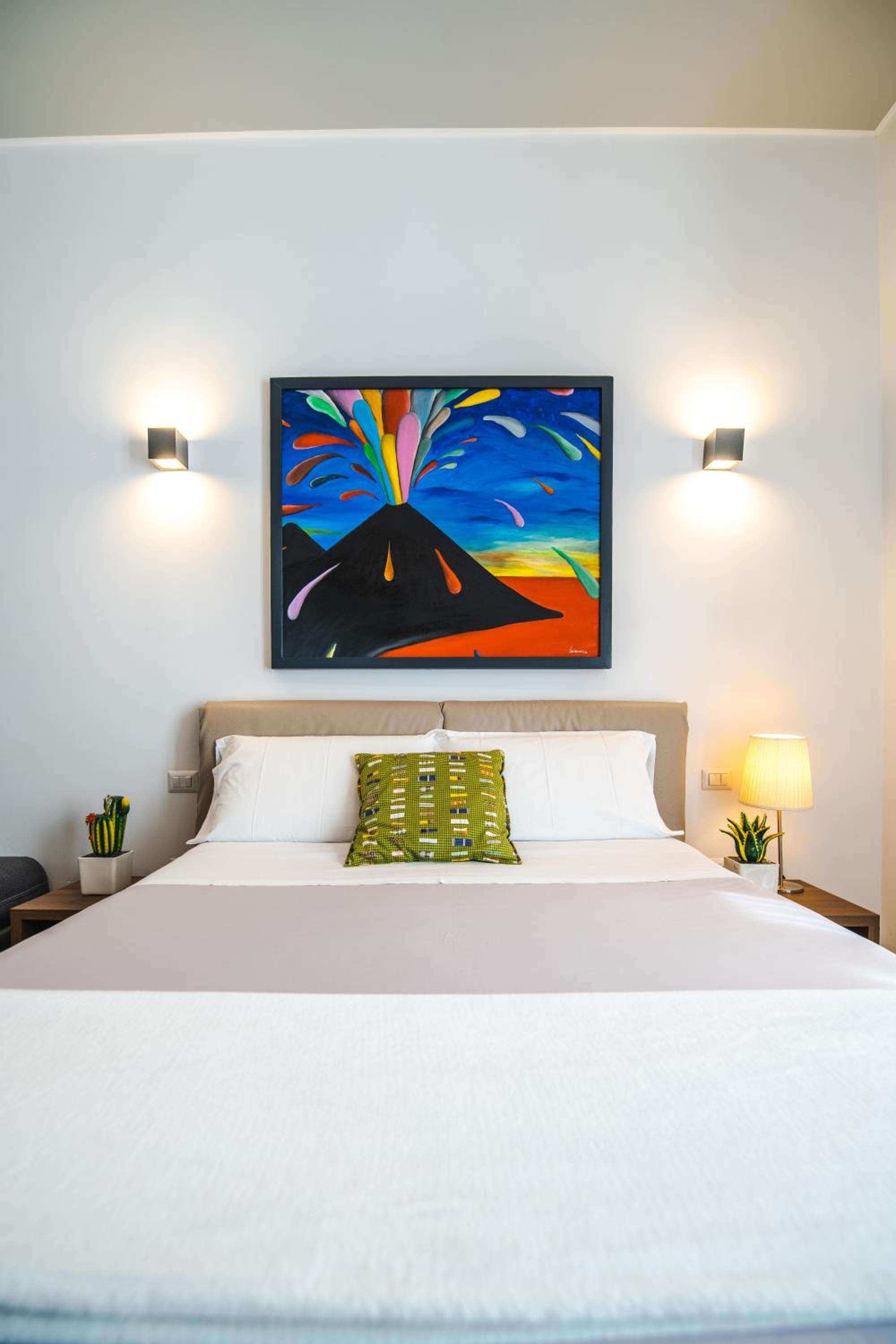 Arco Dei Pinto en Salerno — hotel room