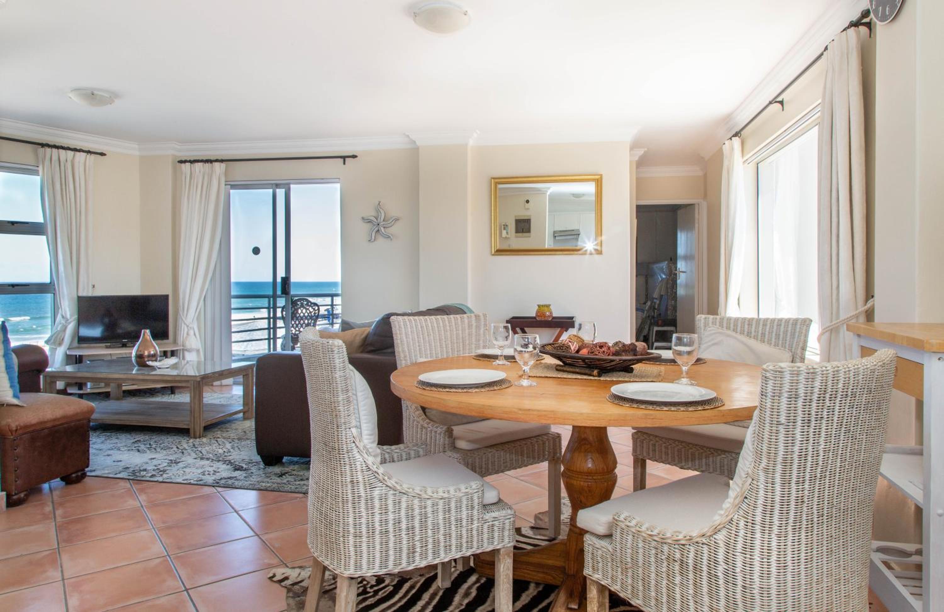 Luxury beachfront 2 bed, 2 bath with communal swimming pool