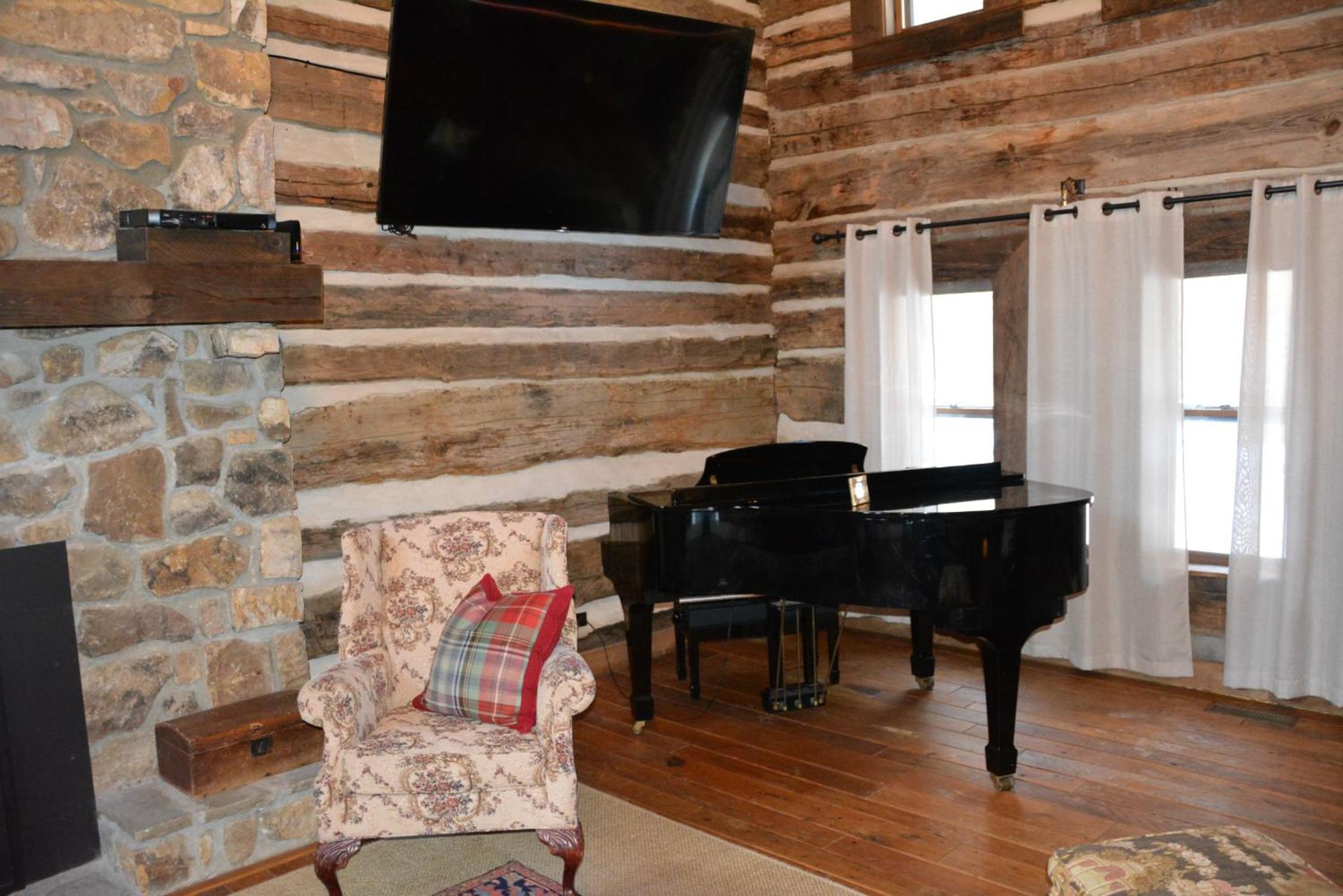 Altamont Lodge view 5