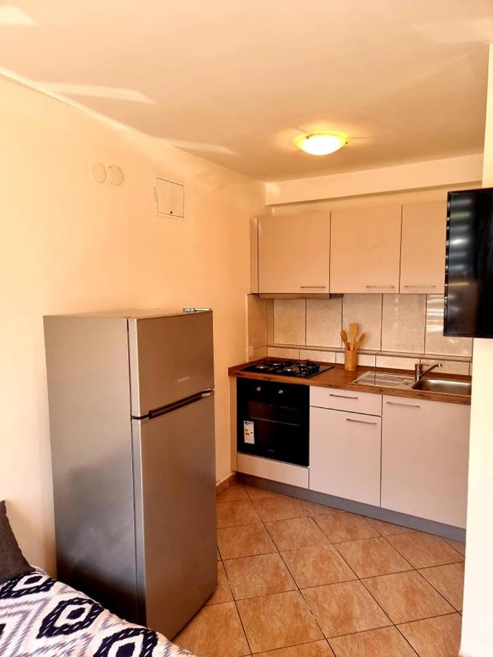 Apartmani Petra view 3