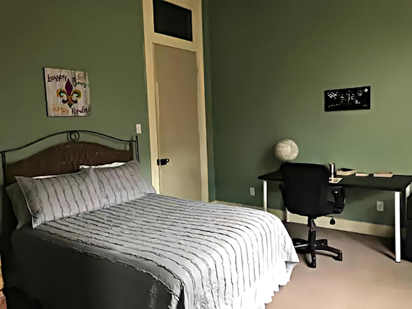 New Orleans Vacations - Historic Viavant Cottage - Jazz Fest/FairGrounds - Property Image 3