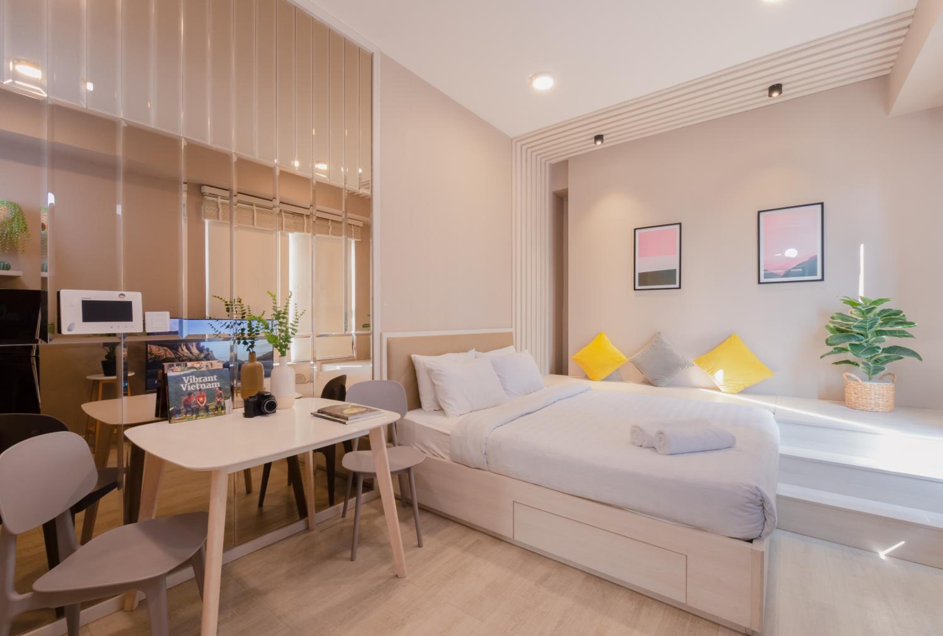 S Lux Apartment