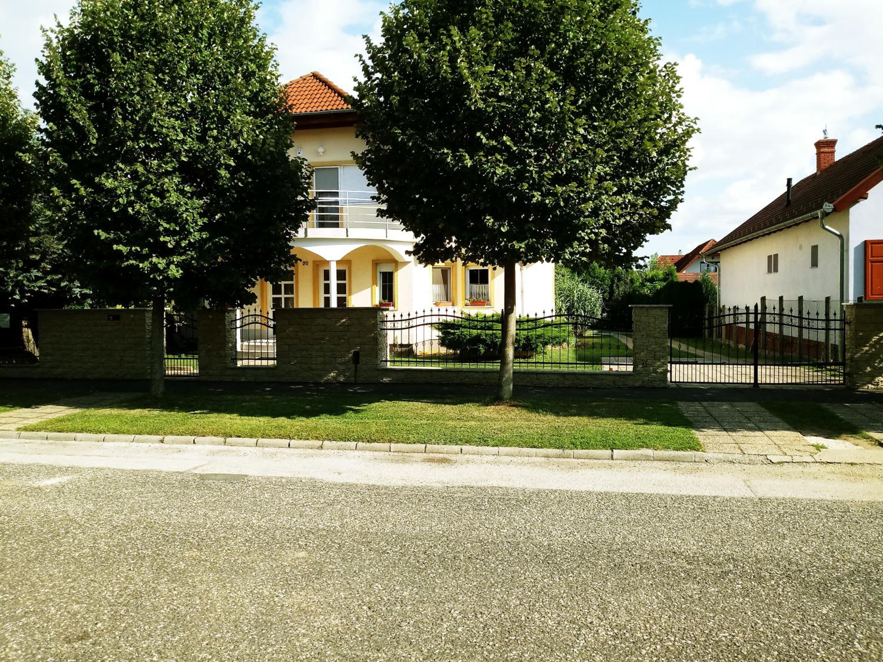 Abigel Thermal Apartman view 3
