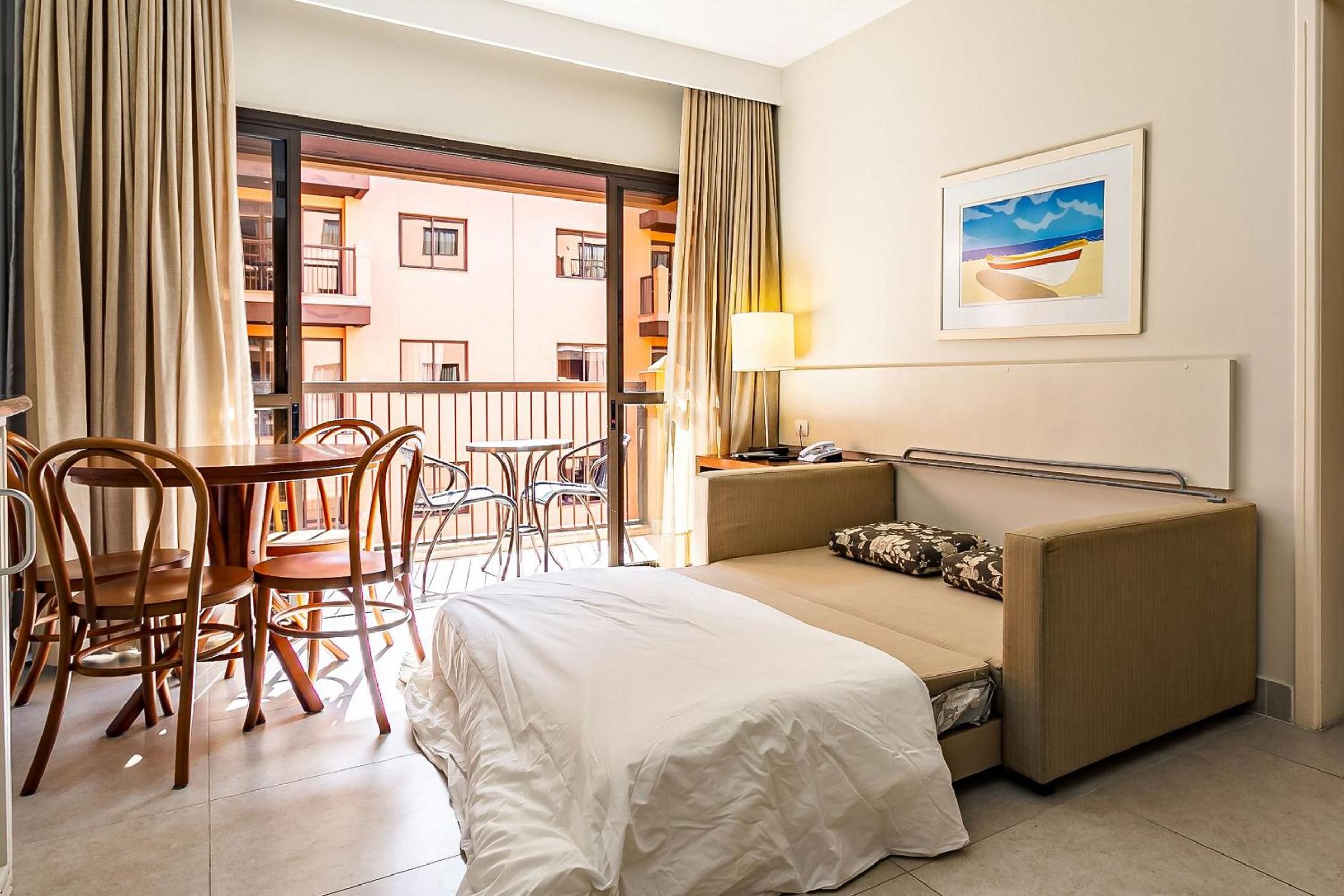Modern Studios by the Sea - Jurerê Beach Village JBVTOP