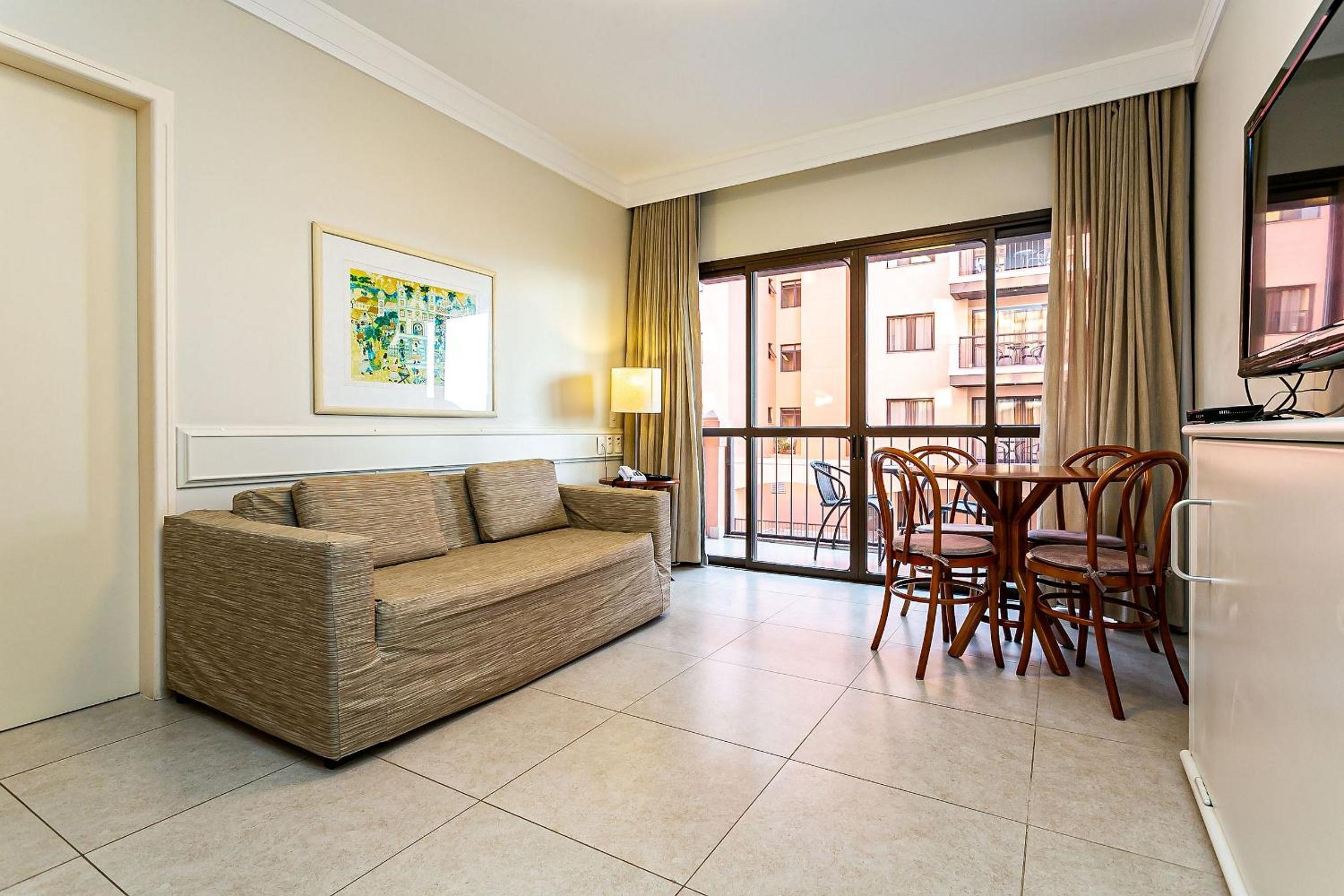 Modern Studios by the Sea - Jurerê Beach Village JBVTOP