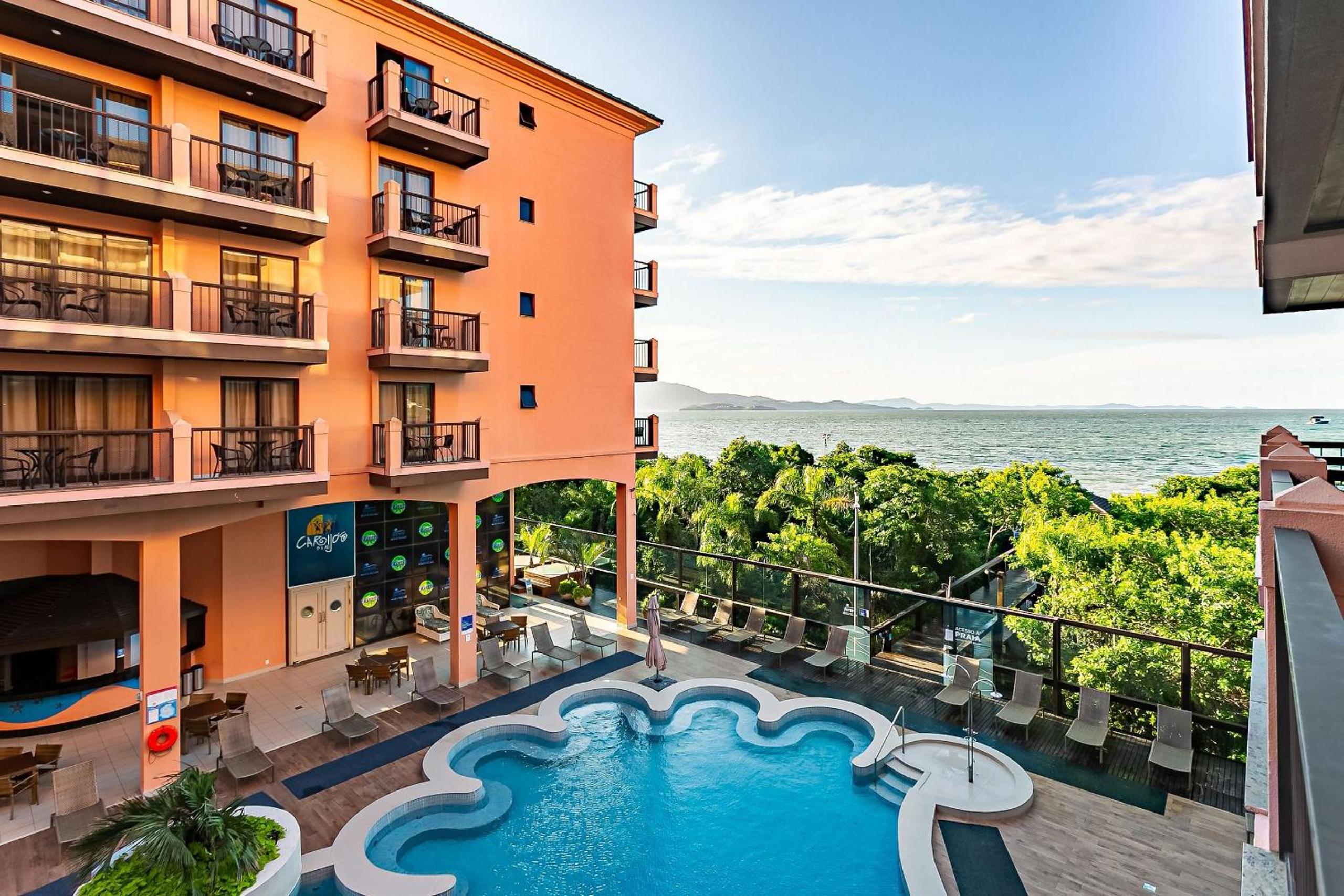 Modern Studios by the Sea - Jurerê Beach Village JBVTOP