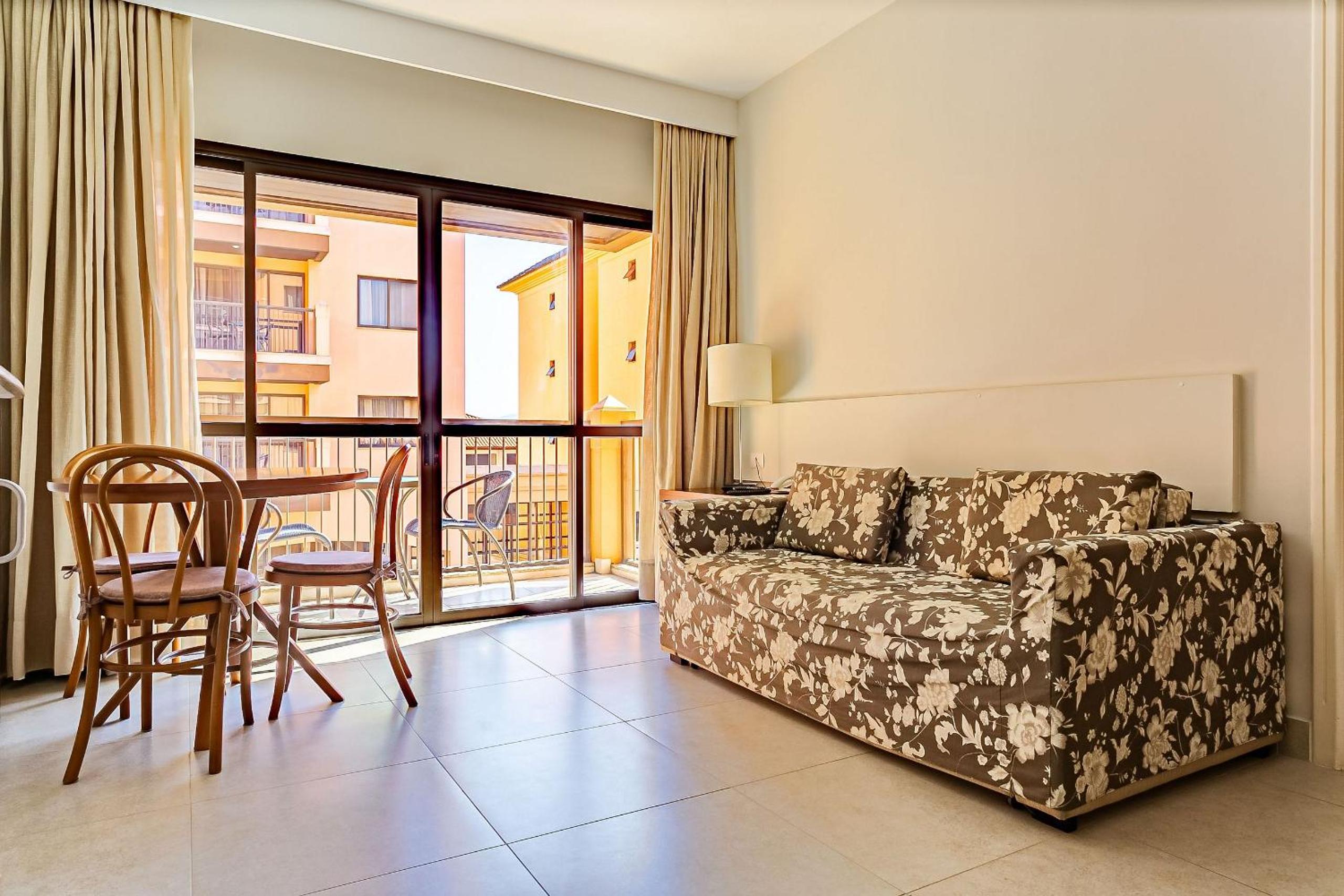 Modern Studios by the Sea - Jurerê Beach Village JBVTOP