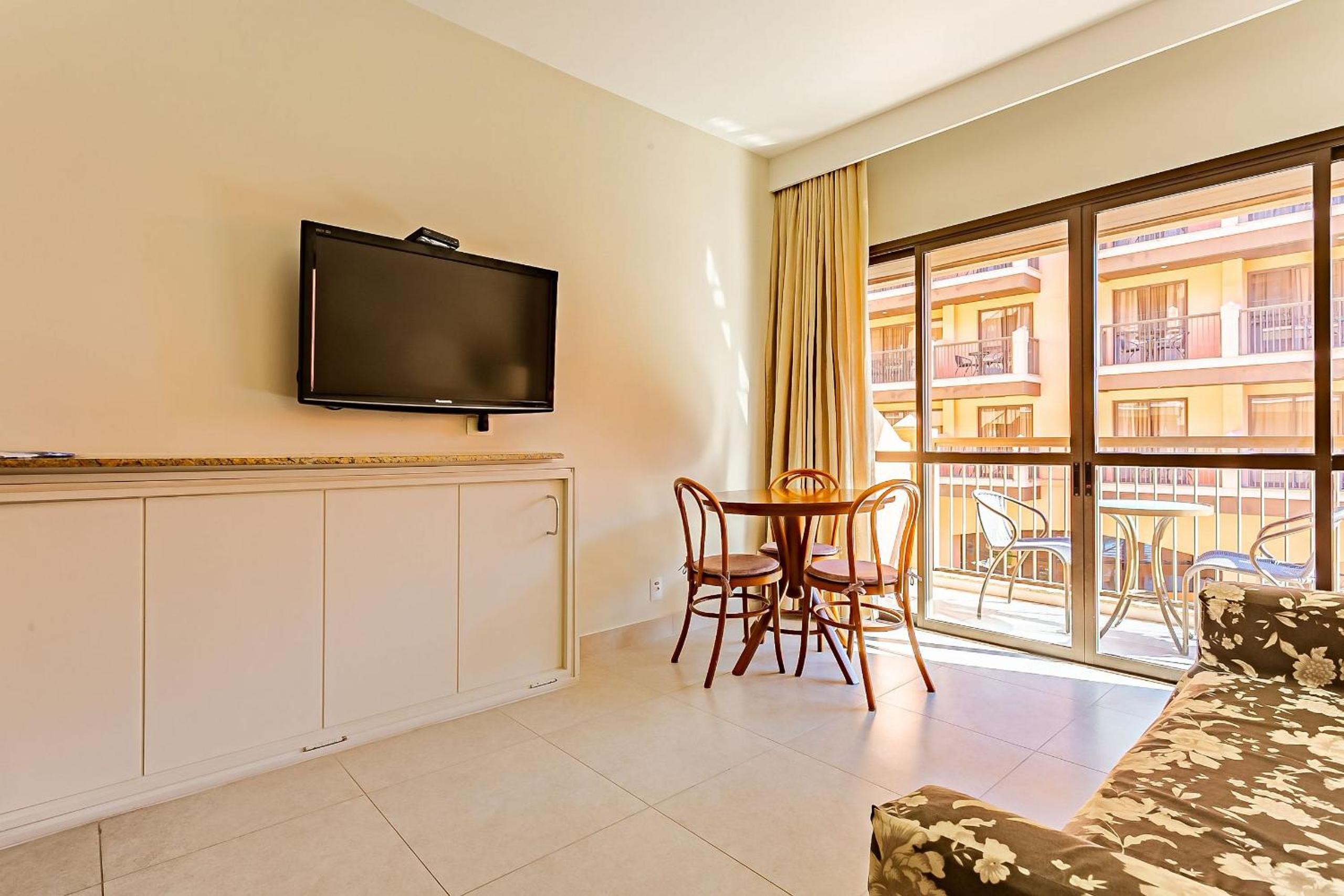 Modern Studios by the Sea - Jurerê Beach Village JBVTOP