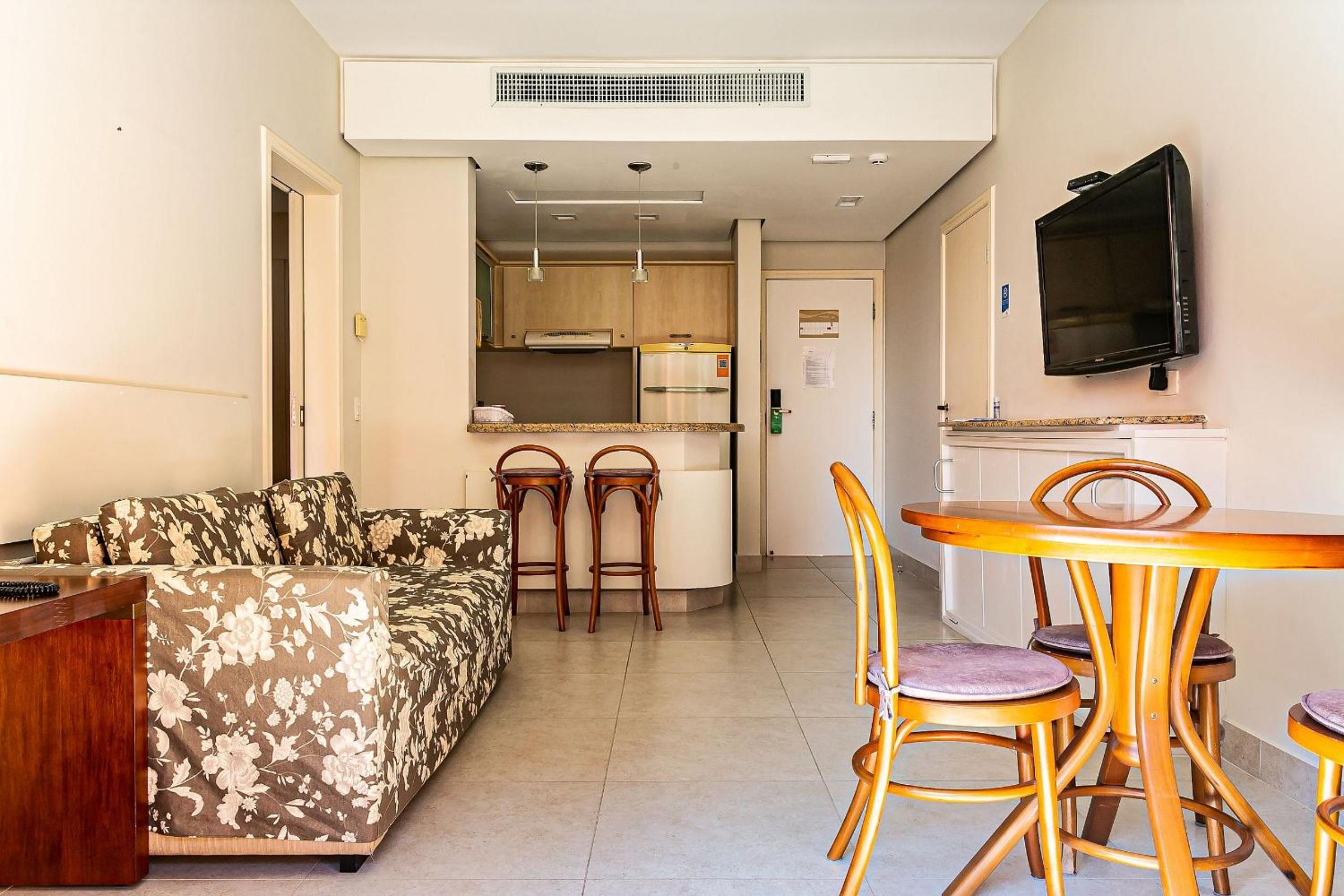 Modern Studios by the Sea - Jurerê Beach Village JBVTOP