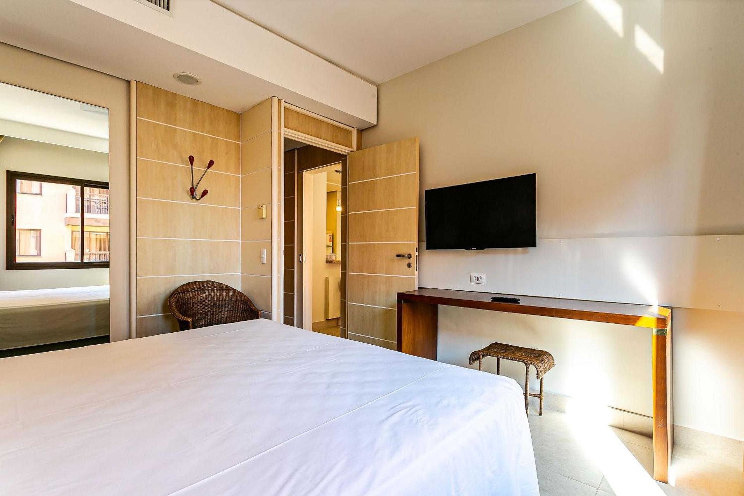 Modern Studios by the Sea - Jurerê Beach Village JBVTOP