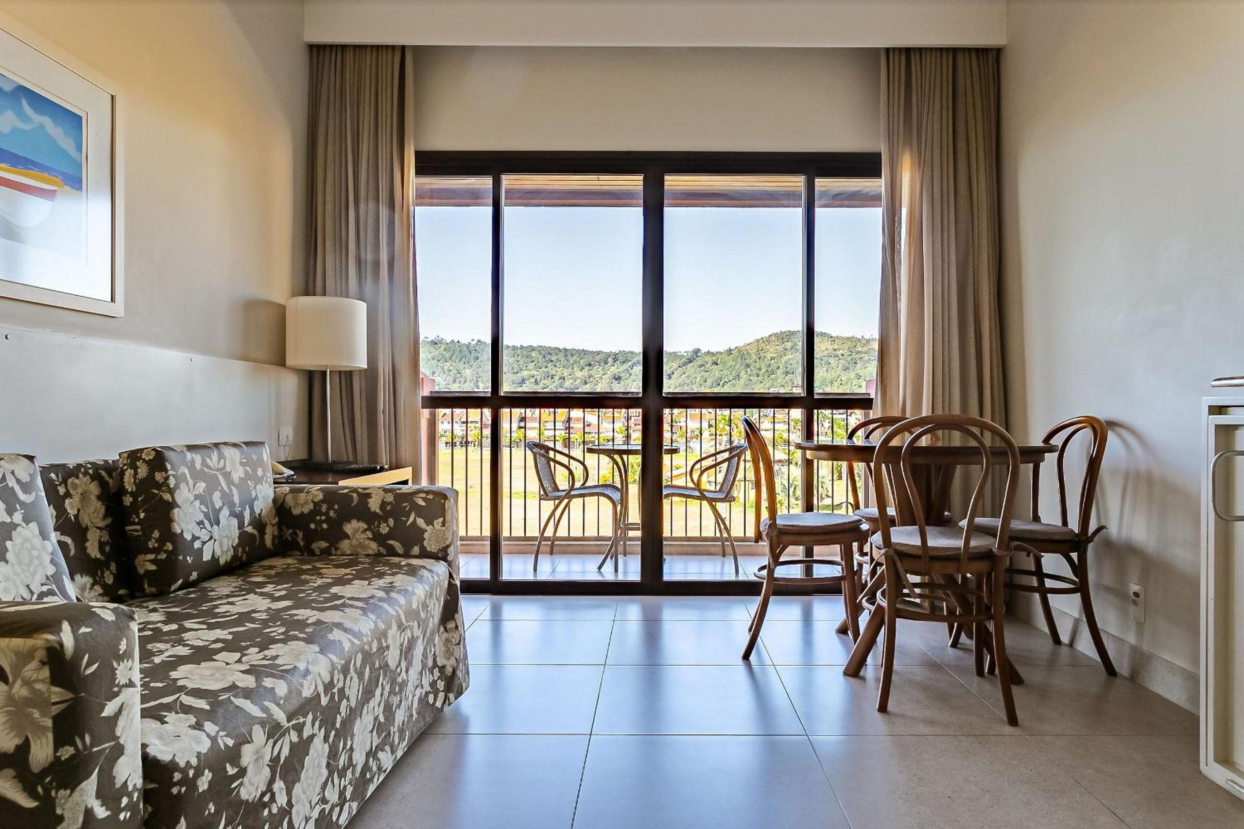 Modern Studios by the Sea - Jurerê Beach Village JBVTOP