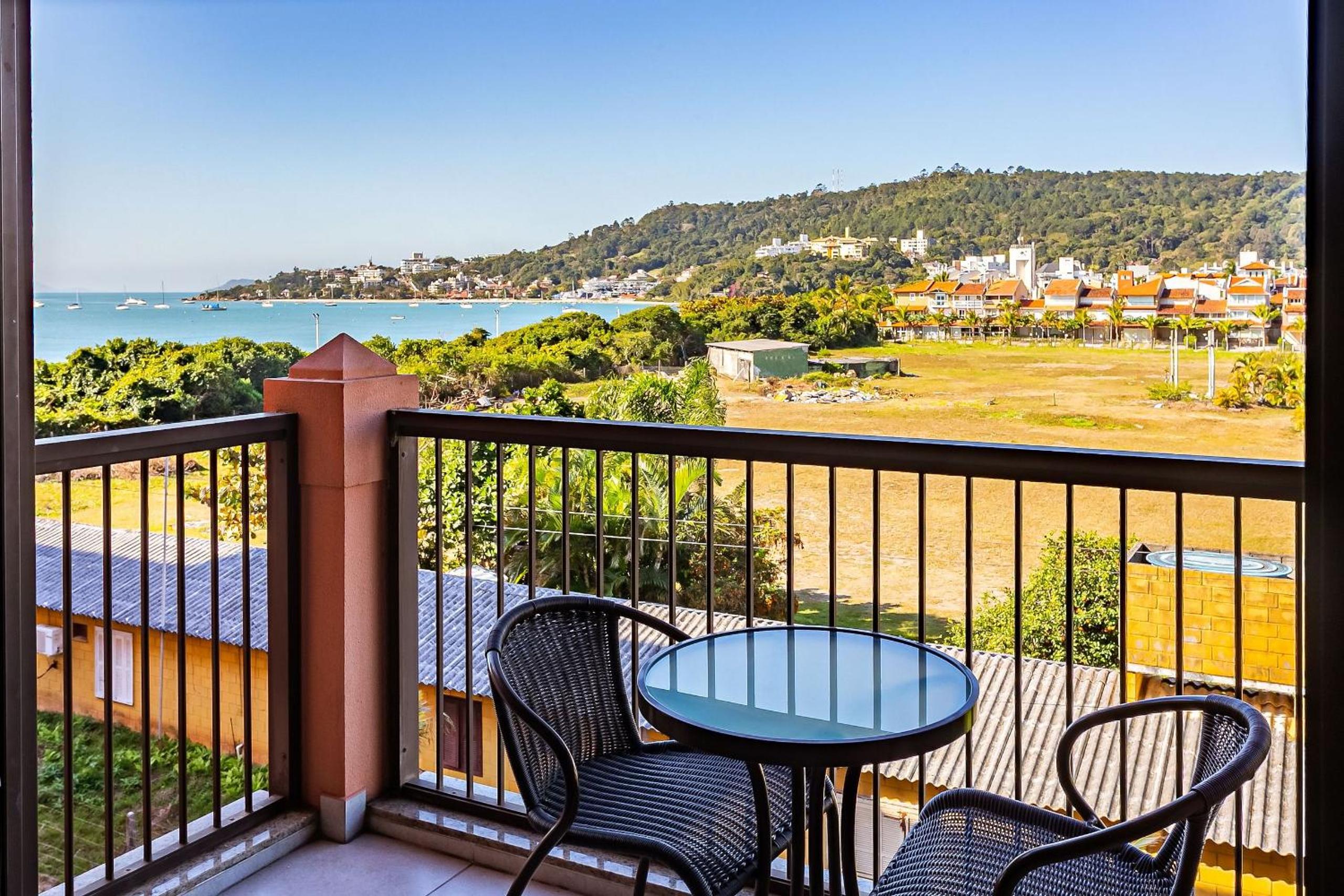 Modern Studios by the Sea - Jurerê Beach Village JBVTOP