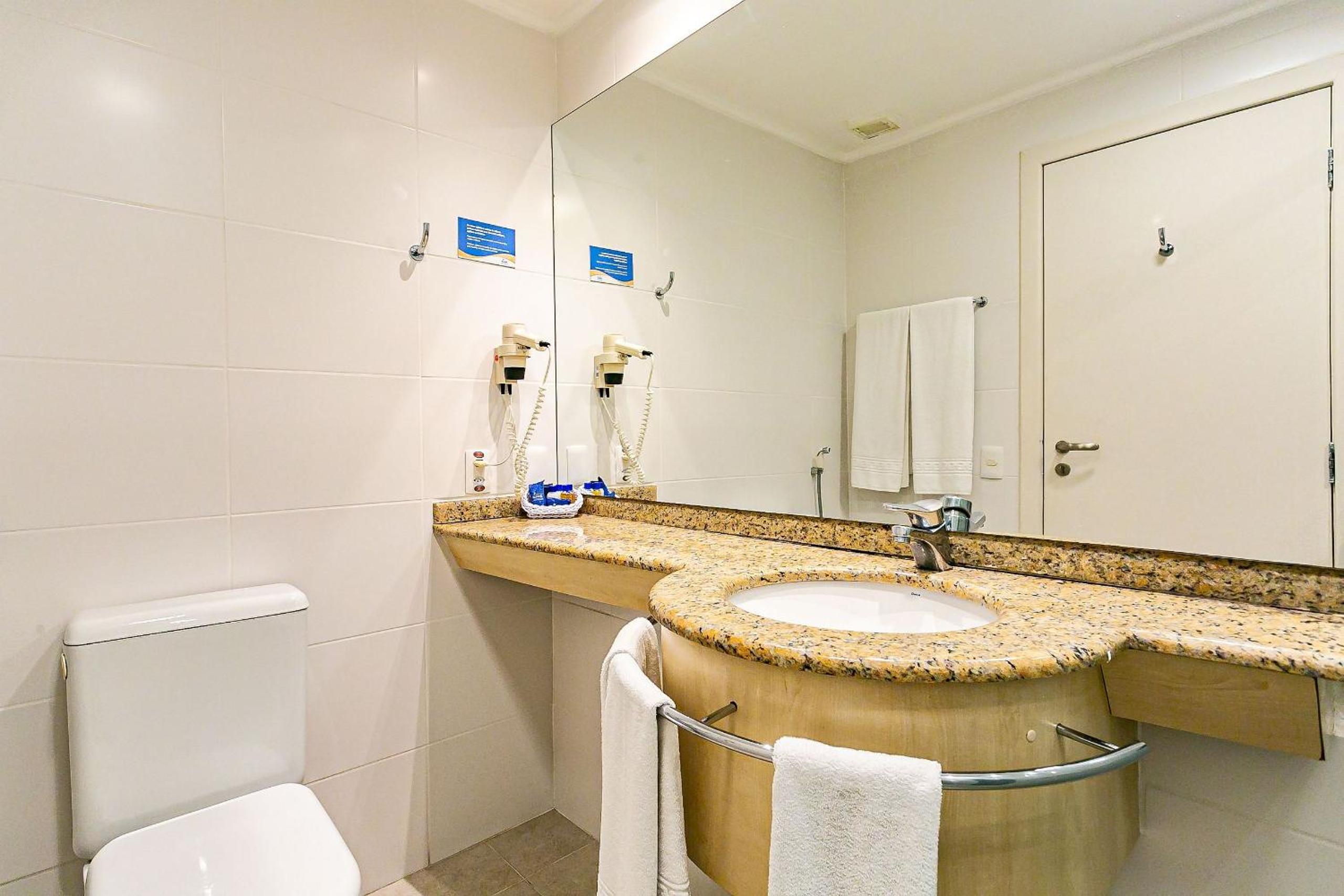 Modern Studios by the Sea - Jurerê Beach Village JBVTOP
