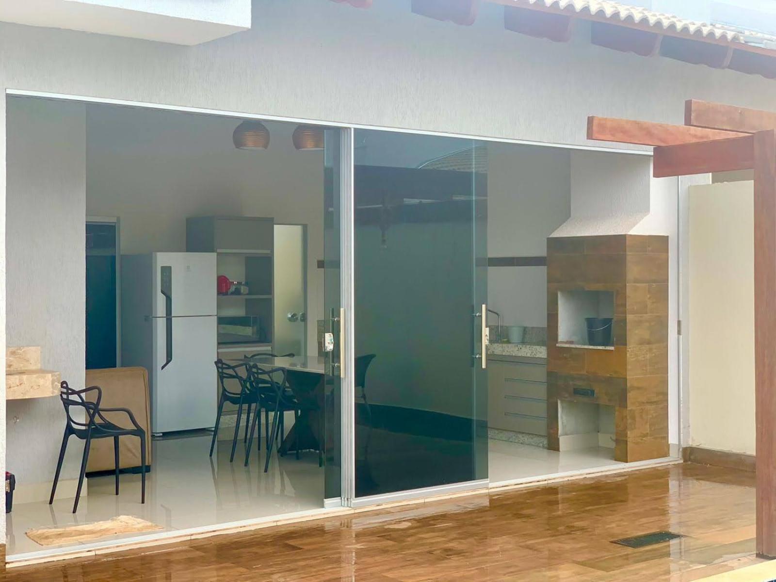 Casa com piscina e duas suítes perto do Parque Lagoa Quente