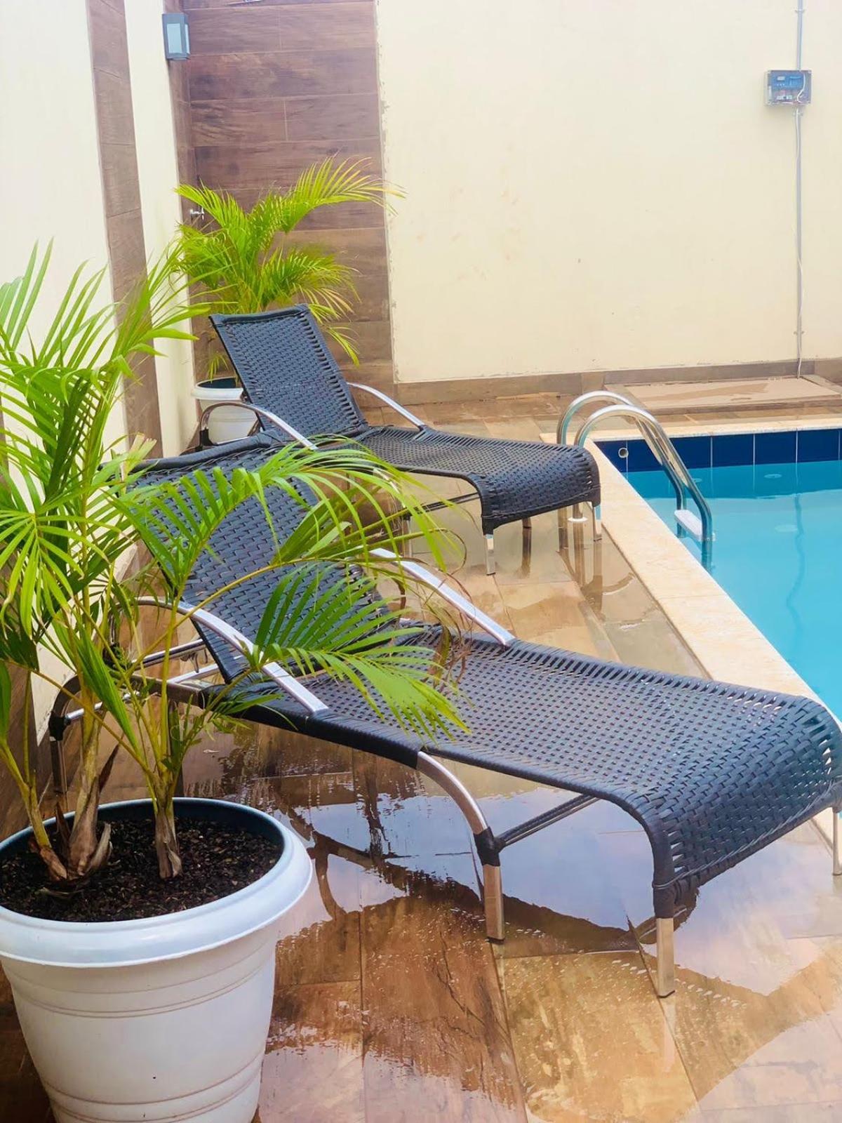 Casa com piscina e duas suítes perto do Parque Lagoa Quente