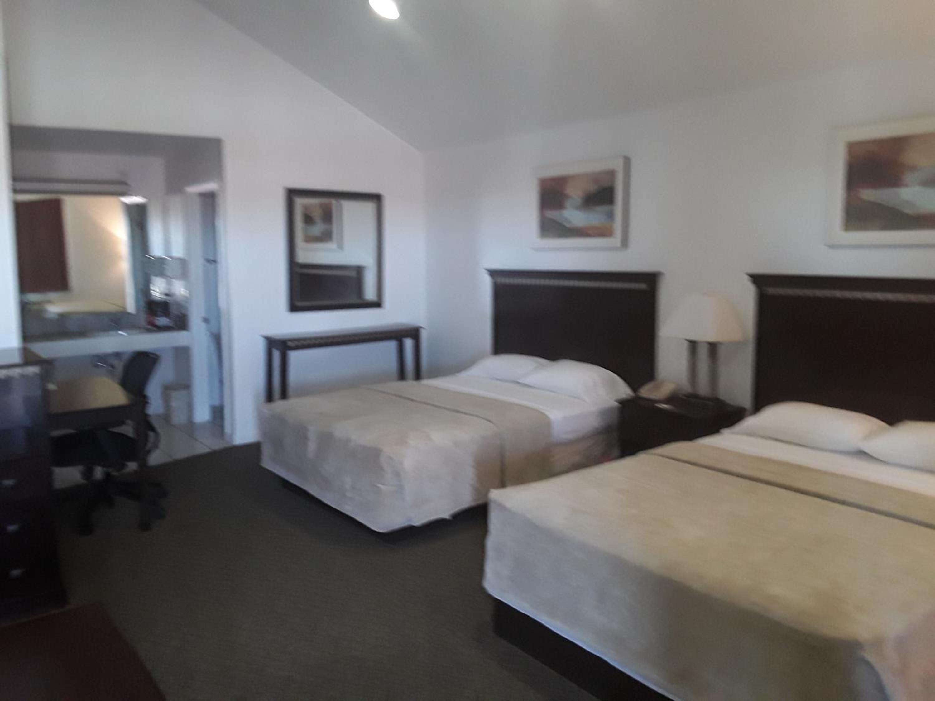 Italy Inn - Property Image 18