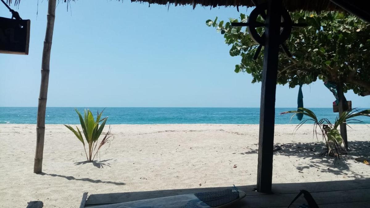 Chill and Surf Mendihuaca