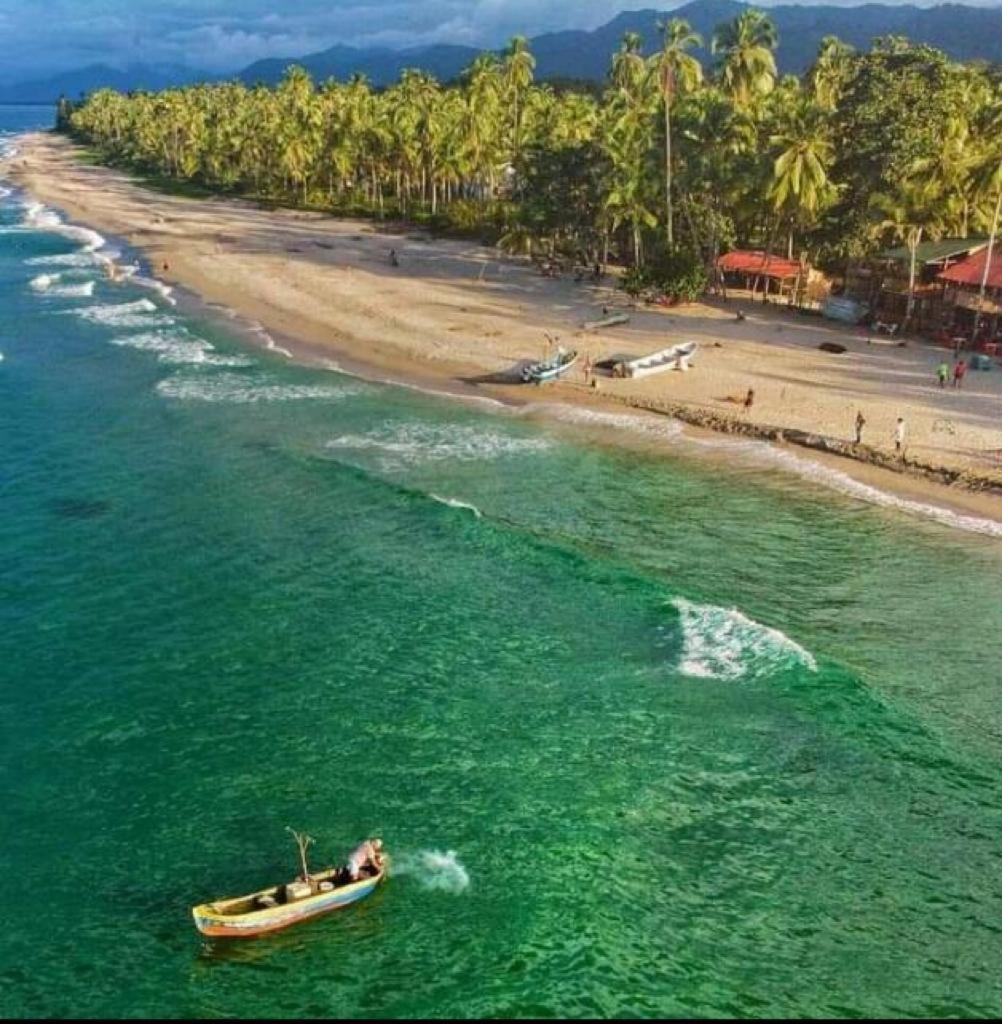 Chill and Surf Mendihuaca
